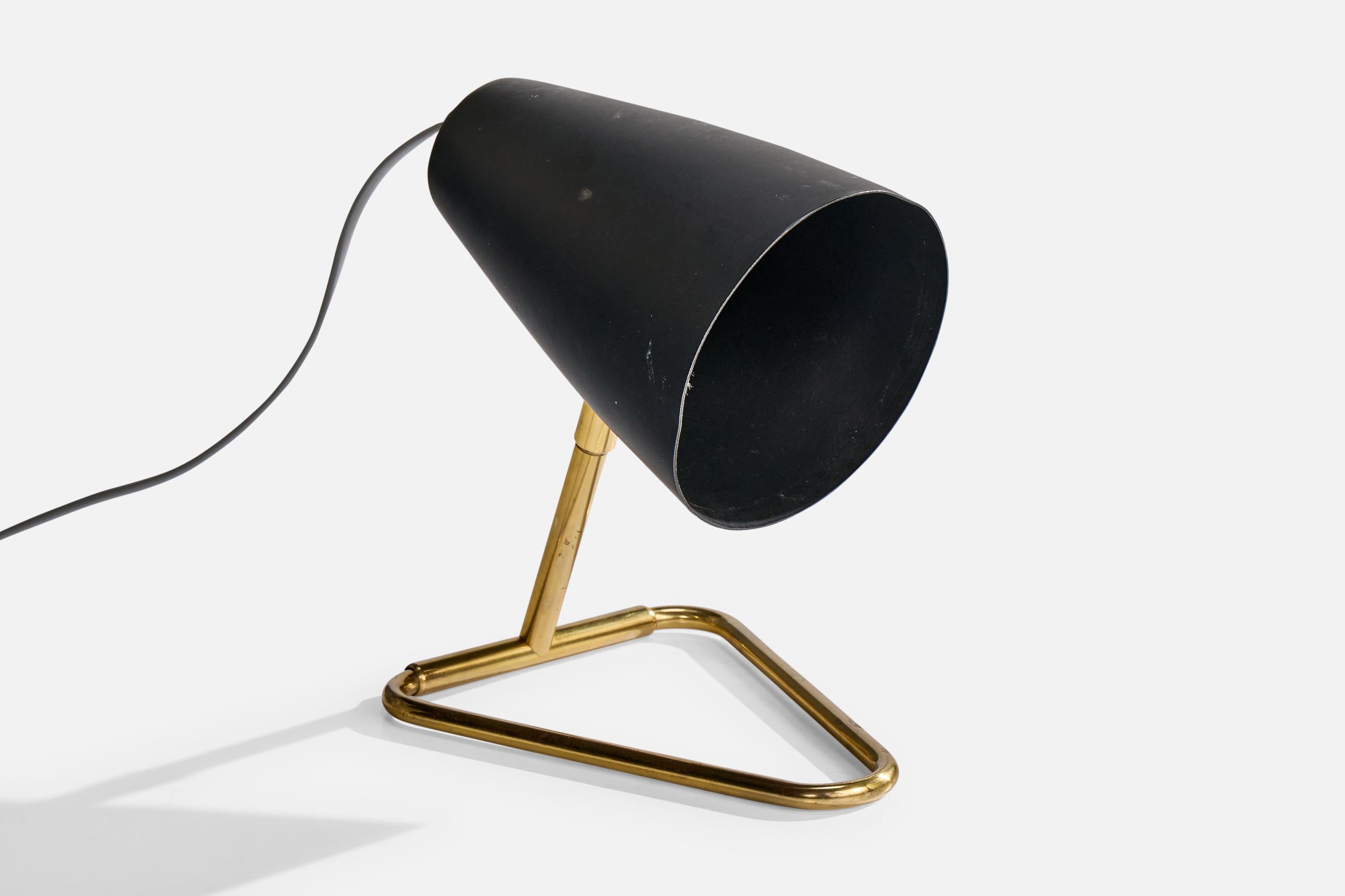 Suédois Designer suédois, lampe de bureau, laiton, métal, Suède, années 1950 en vente