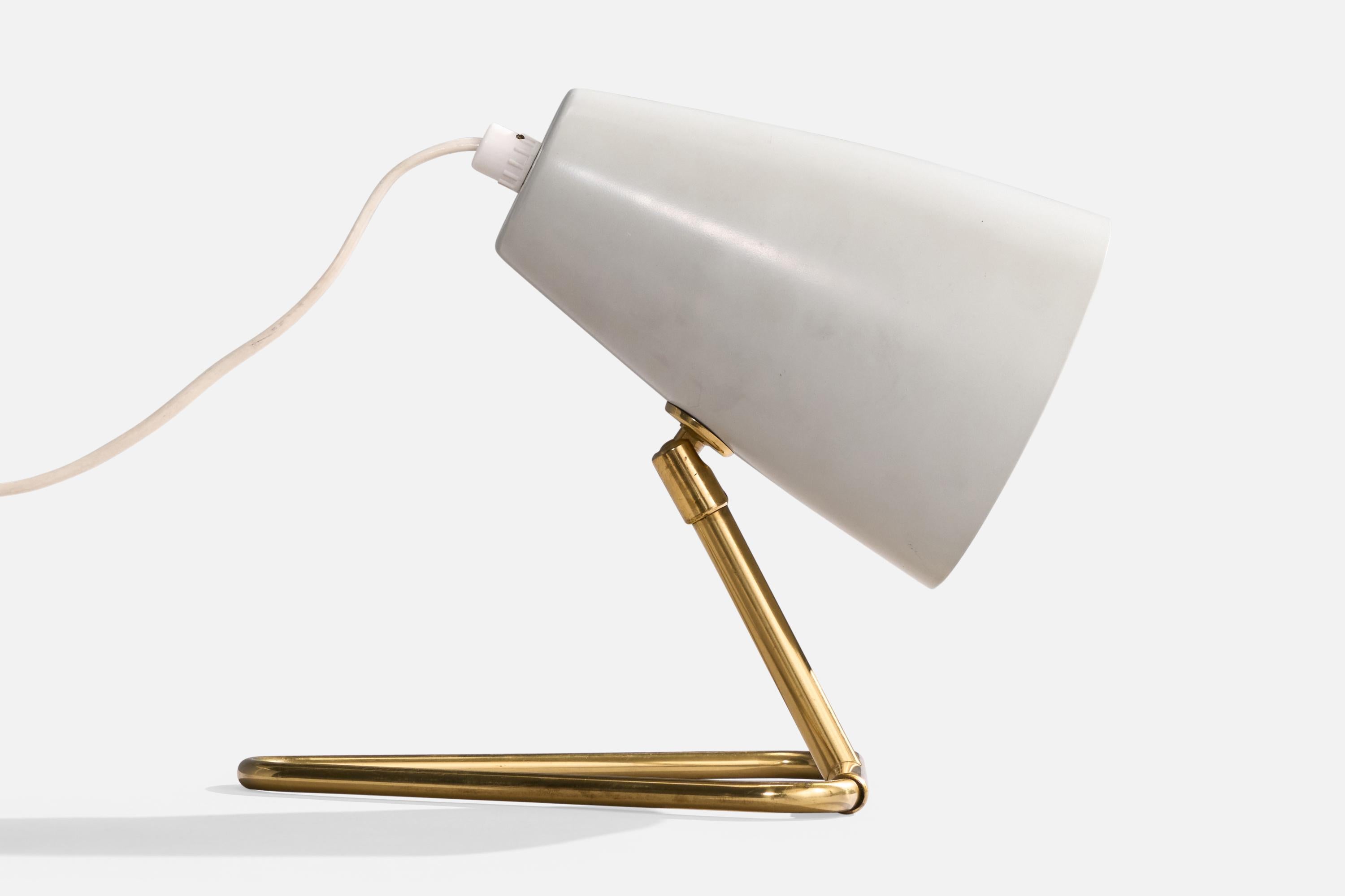 Suédois Designer suédois, lampe de bureau, laiton, métal, Suède, années 1960 en vente