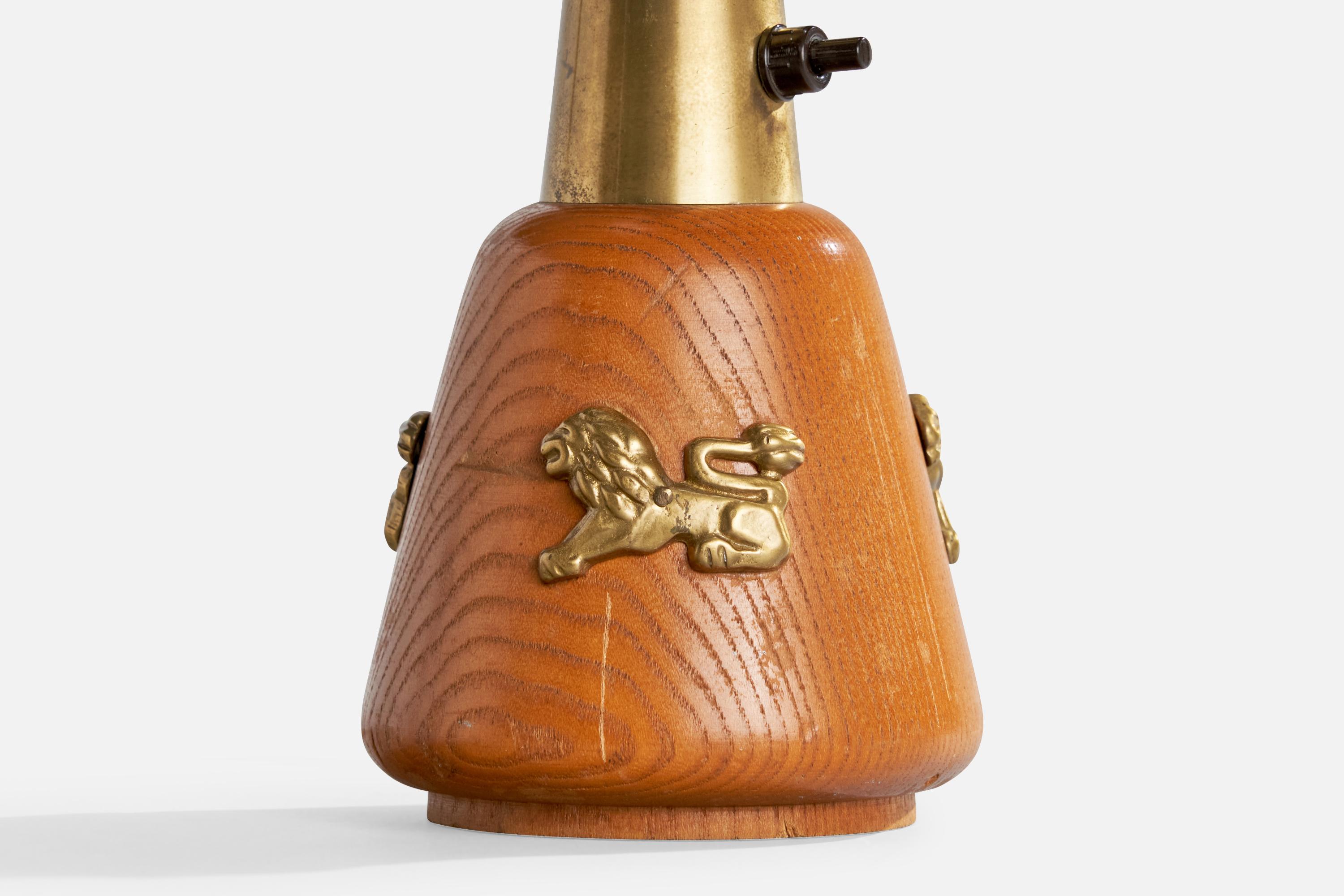 Swedish Designer, Table Lamp, Brass, Oak, Fabric, Sweden, 1940s For Sale 5