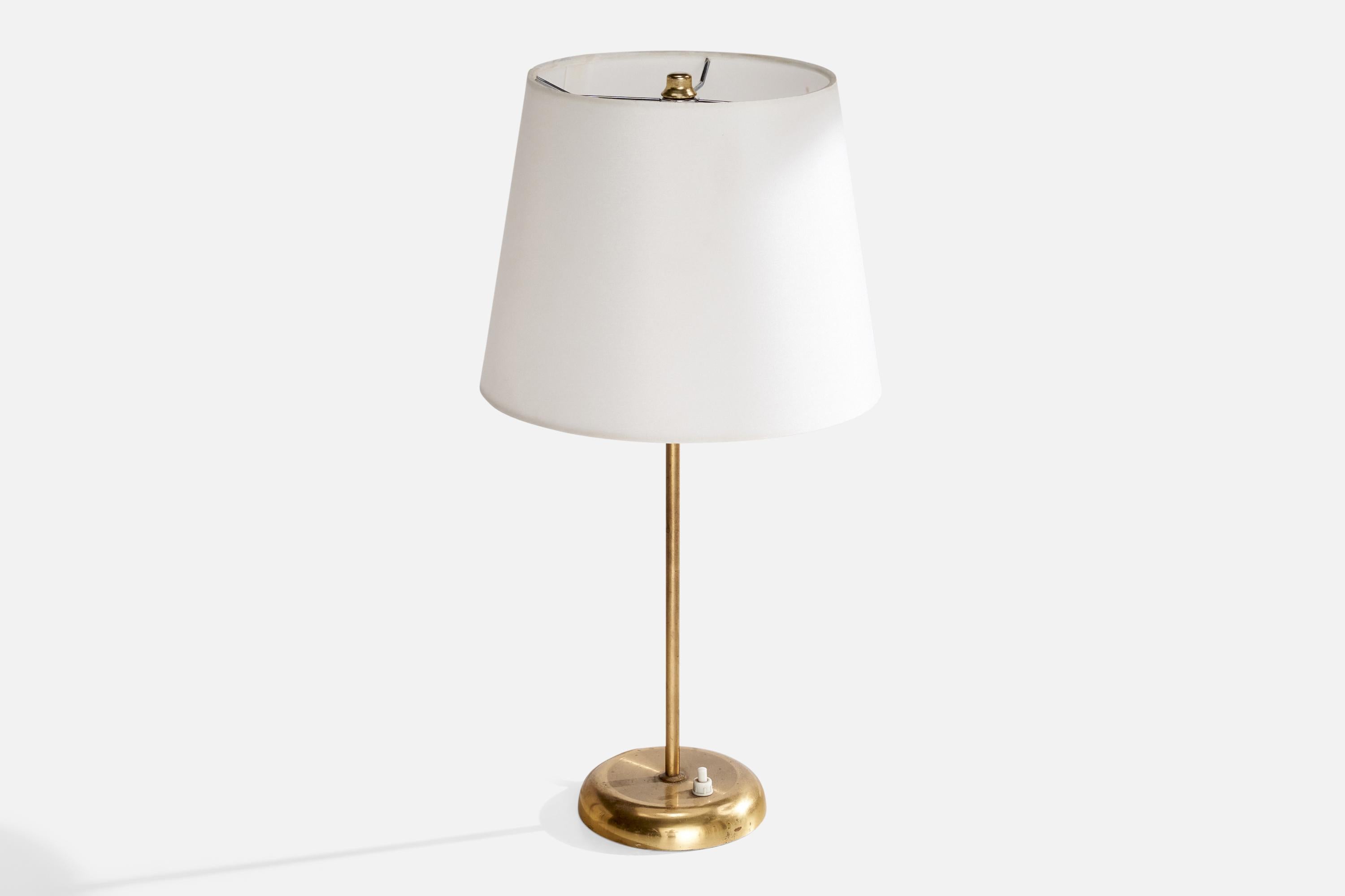 Suédois Designer suédois, lampe de table, laiton, Suède, années 1950 en vente