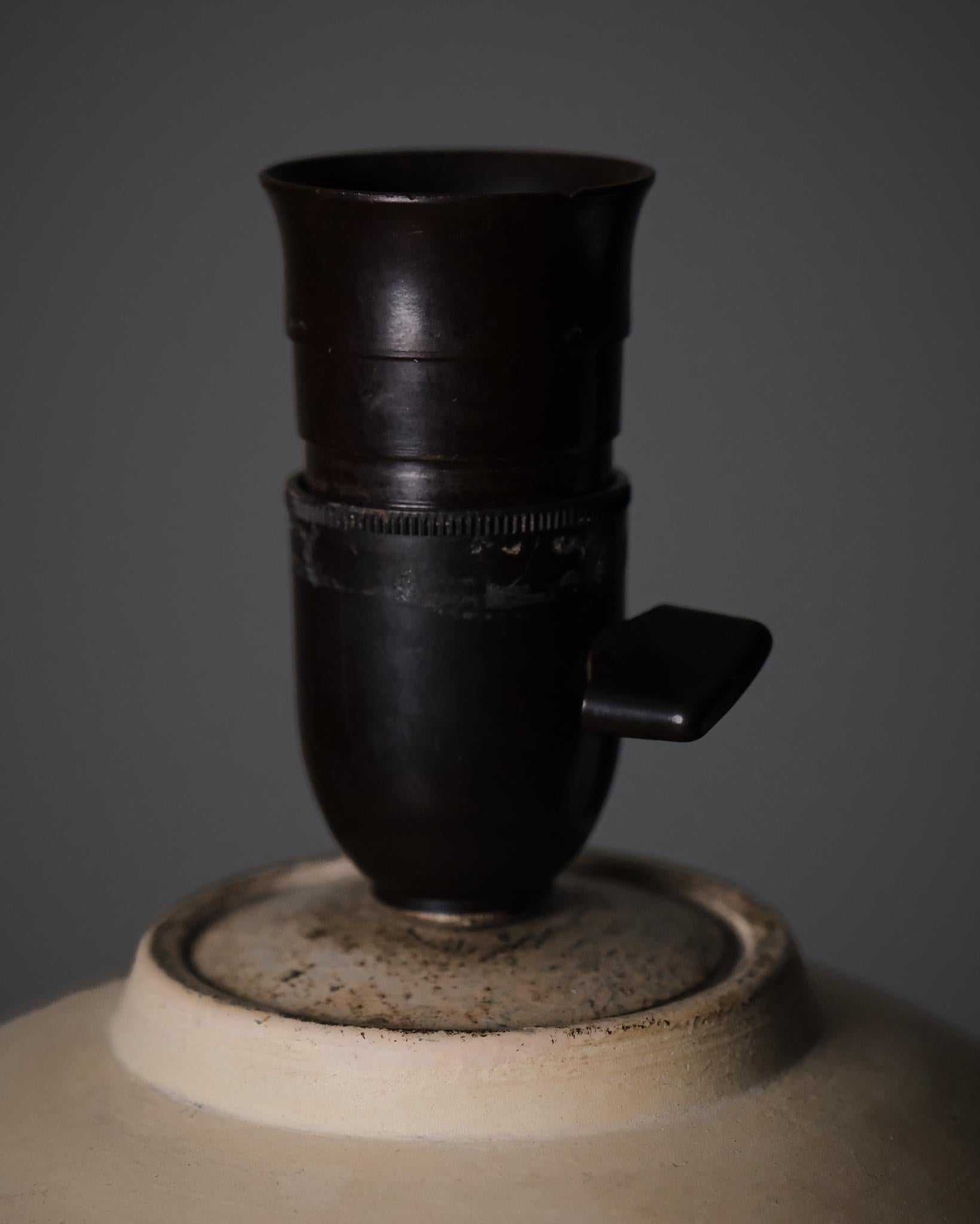 Lámpara de mesa de diseño sueco de Bjerkås Armatur, década de 1940 Gres en venta