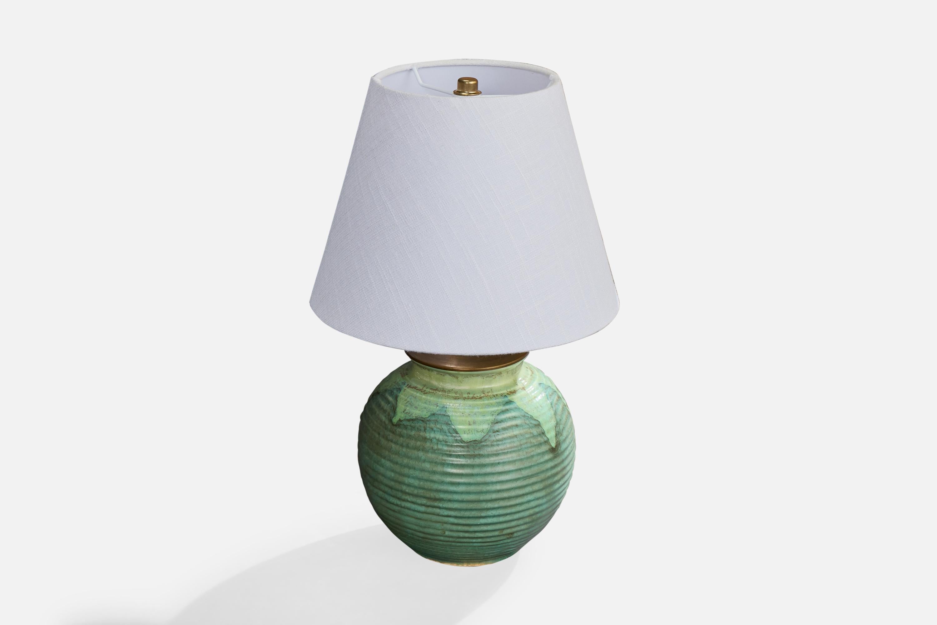 Mid-Century Modern Designer suédois, lampe de bureau, céramique, laiton, Suède, années 1930 en vente