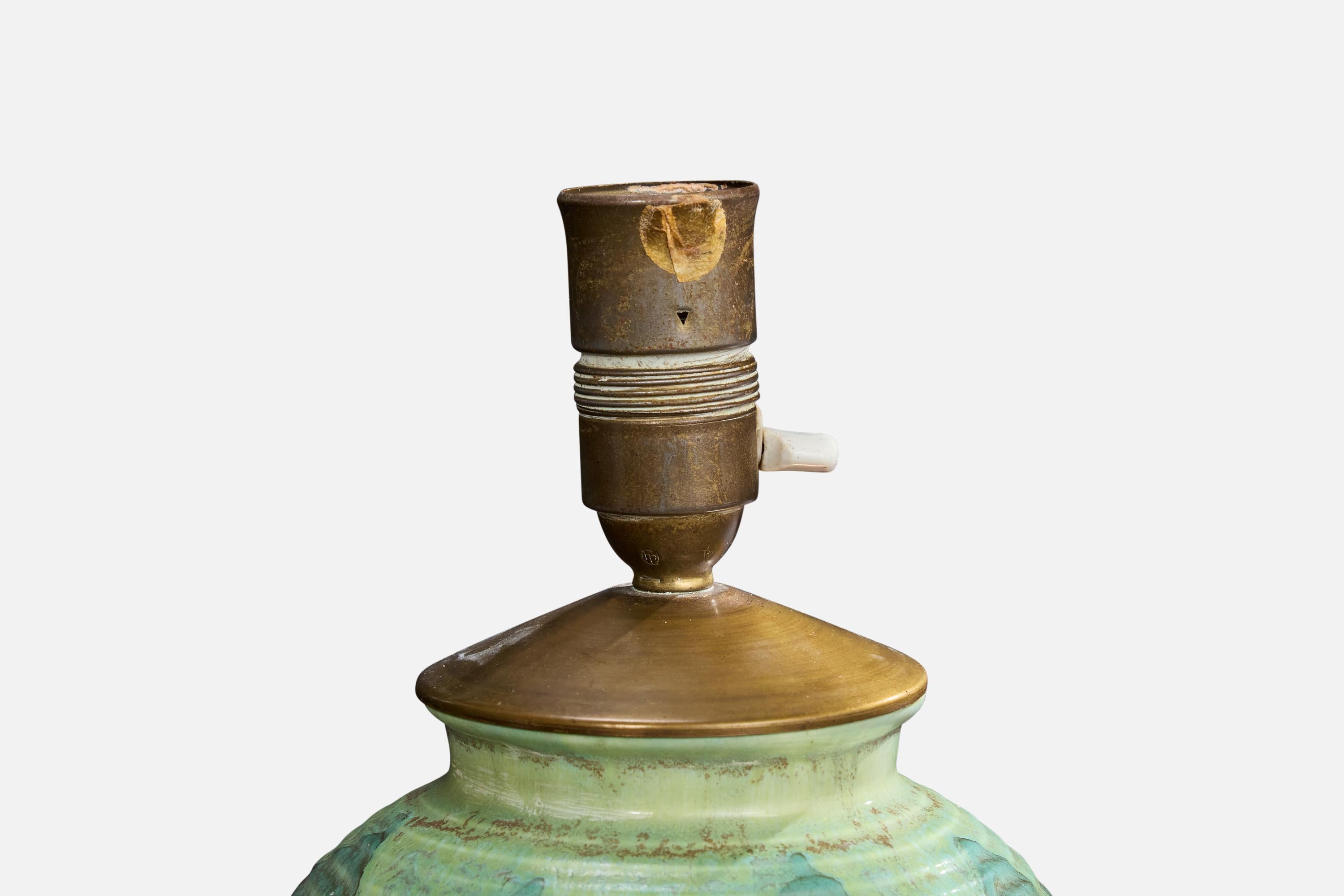 Suédois Designer suédois, lampe de bureau, céramique, laiton, Suède, années 1930 en vente