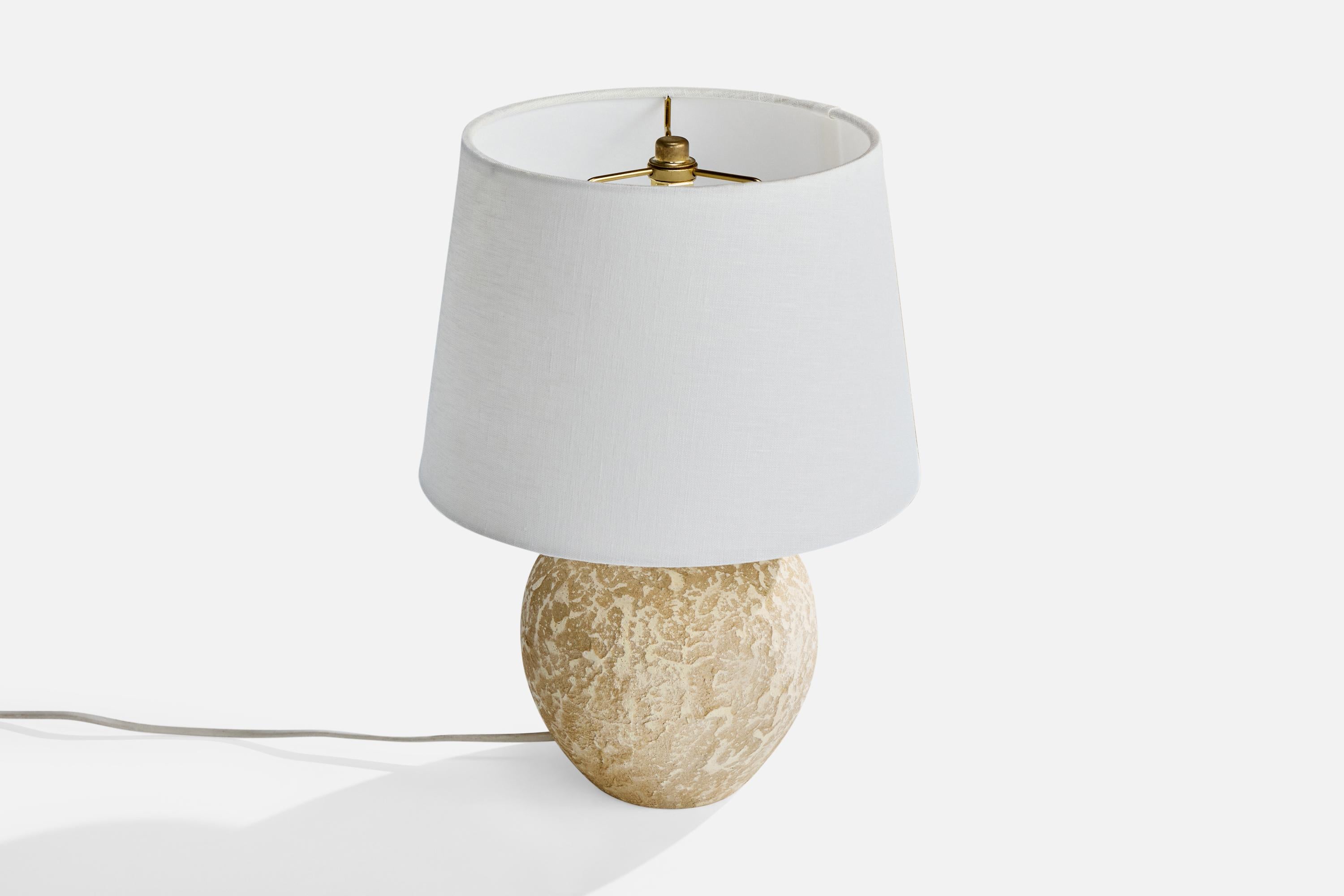 Diseñador sueco, lámpara de mesa, cerámica, latón, Suecia, años 40 Escandinavo moderno en venta