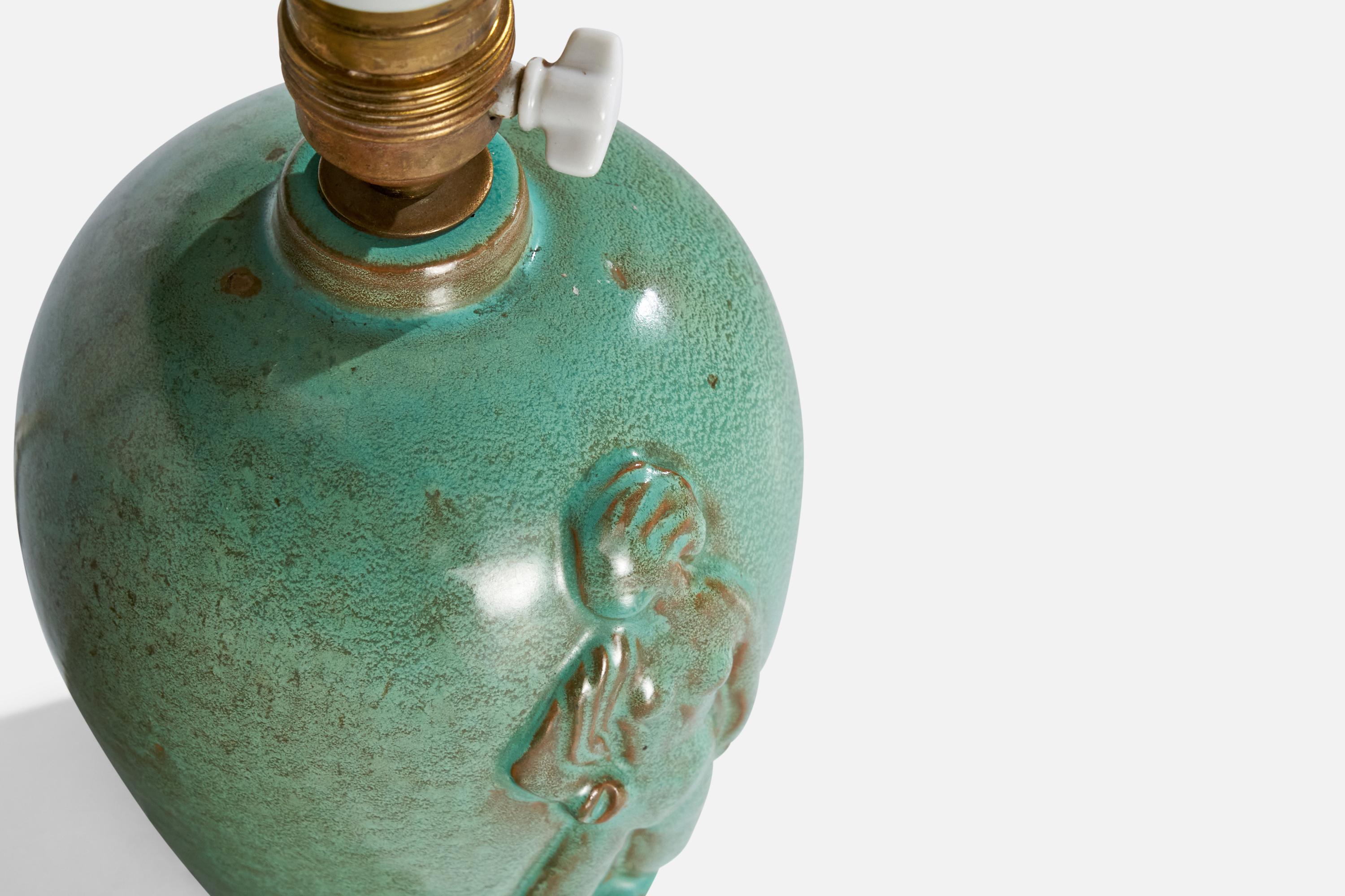 Milieu du XXe siècle Designer suédois, lampe de bureau, céramique, laiton, Suède, années 1940 en vente