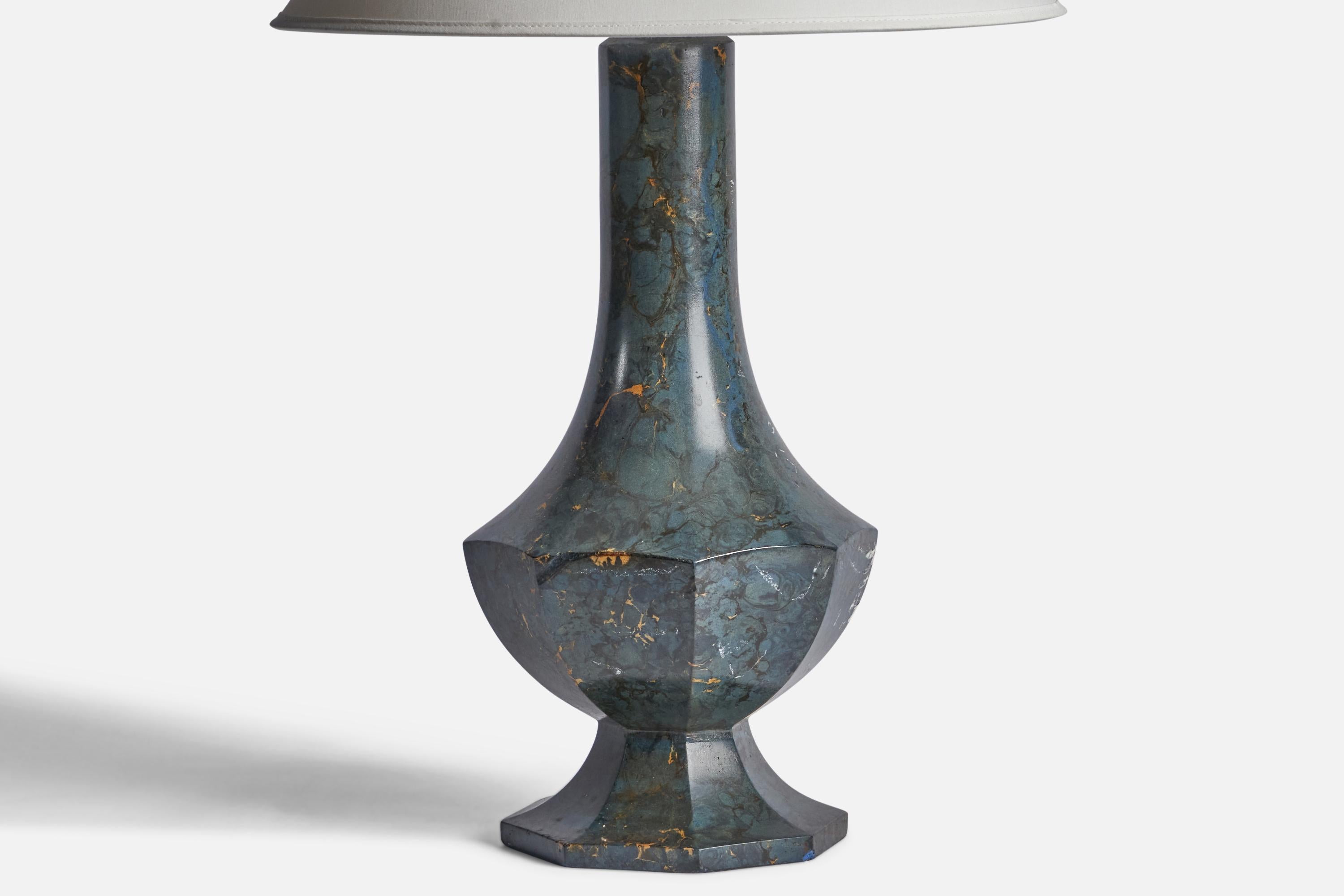 Schwedische Designerin, Tischlampe, Keramik, Schweden, 1920er Jahre im Zustand „Gut“ im Angebot in High Point, NC