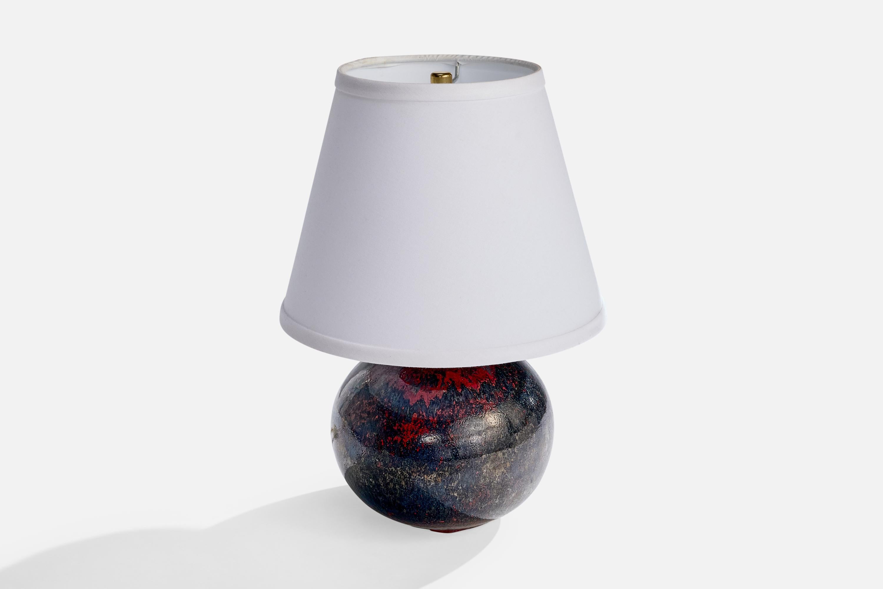 Scandinavian Modern Swedish Designer, Table Lamp, Ceramic, Sweden, 1940s For Sale
