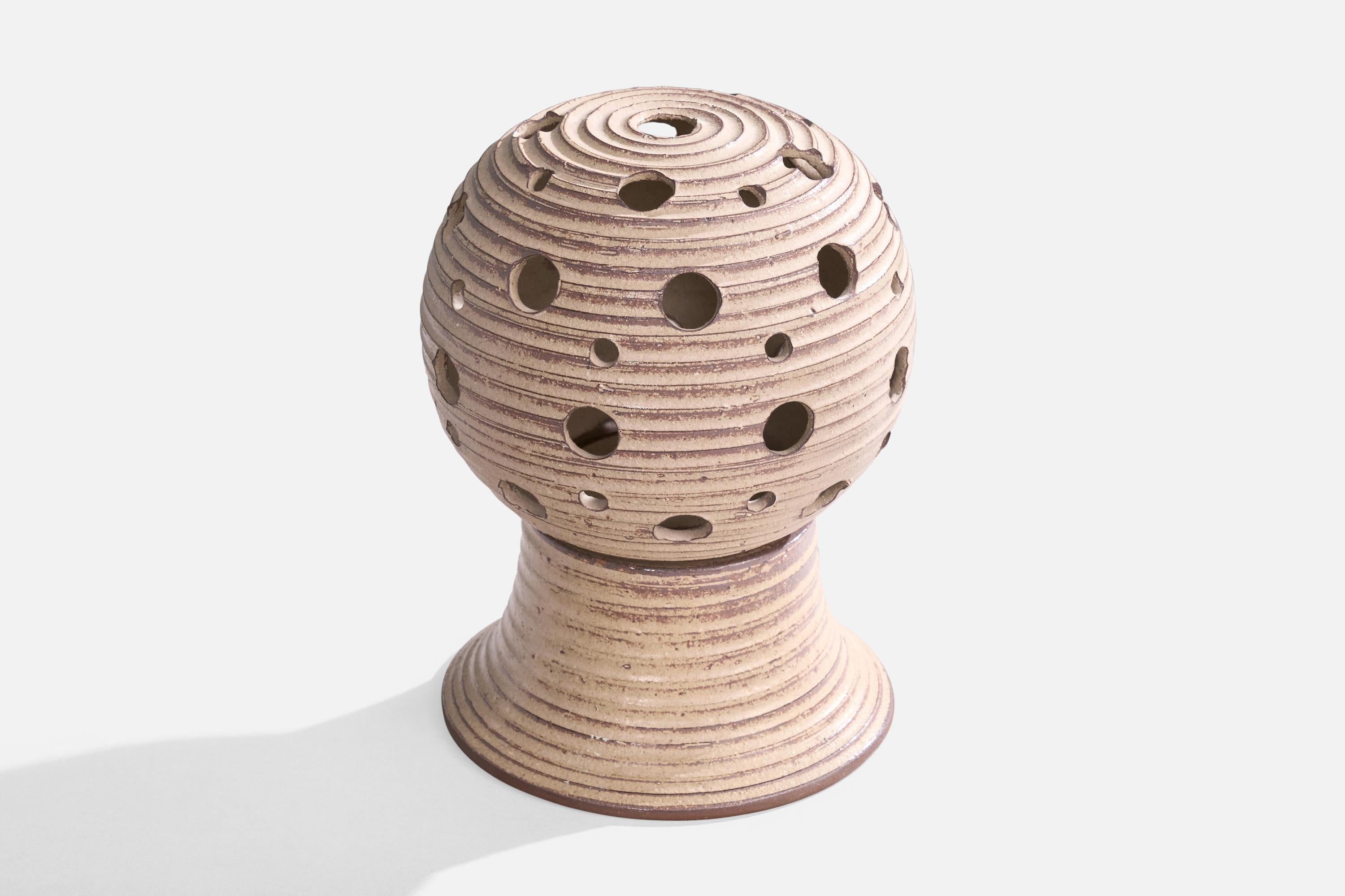 Suédois Designer suédois, lampe de bureau, céramique, Suède, années 1970 en vente