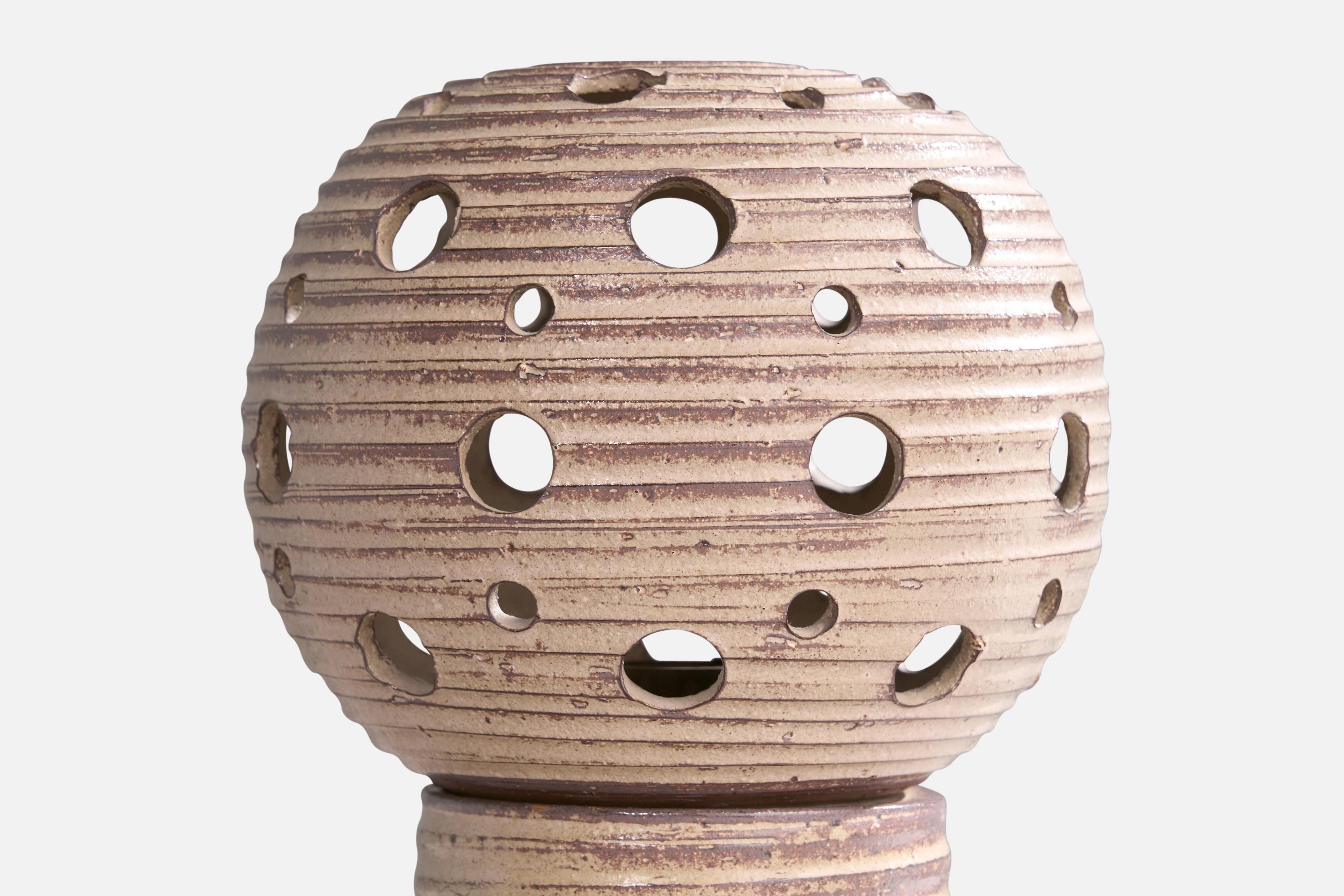 Céramique Designer suédois, lampe de bureau, céramique, Suède, années 1970 en vente