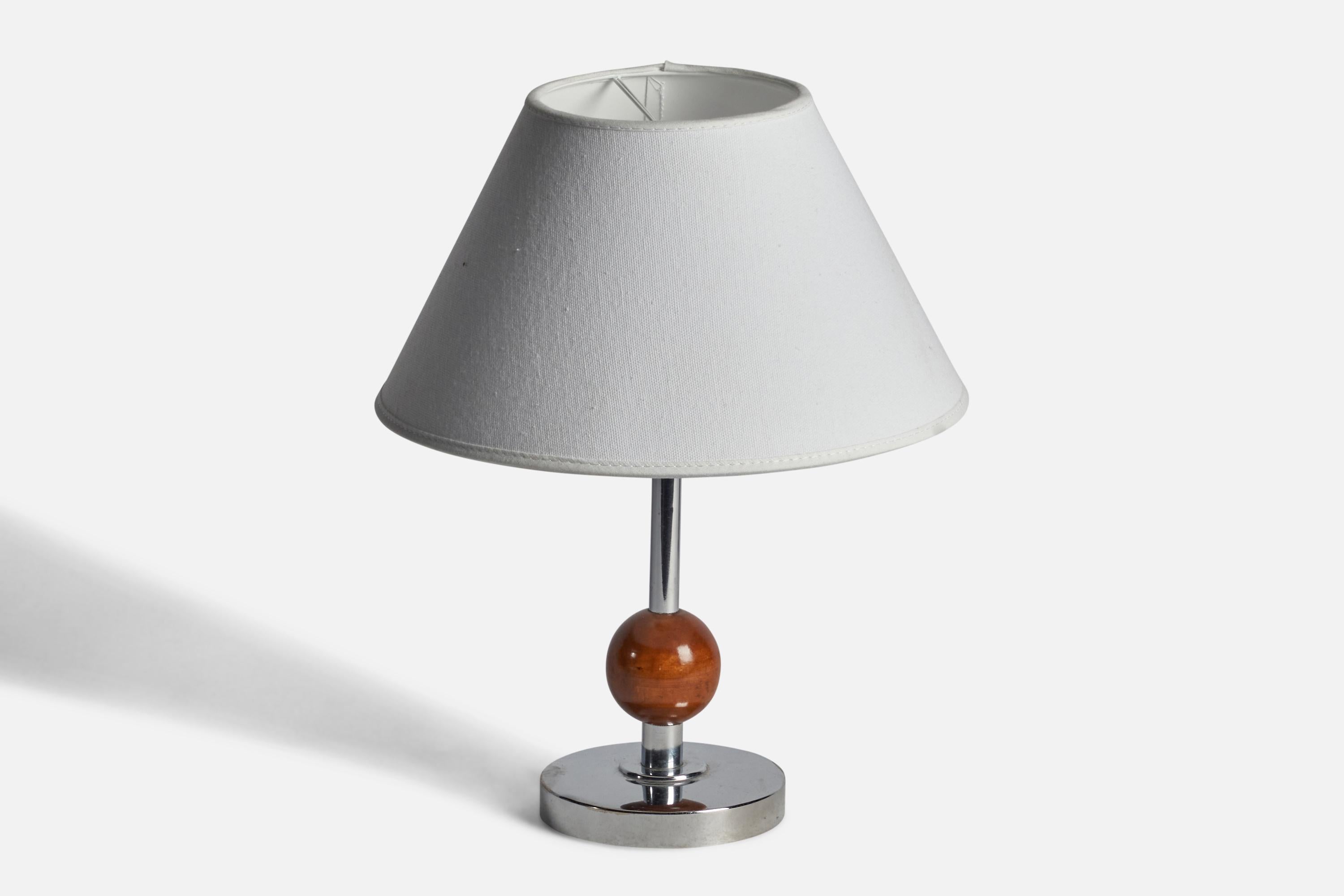 Scandinavian Modern Swedish Designer, Table Lamp, Chrome Metal, Birch, Sweden, 1930s For Sale