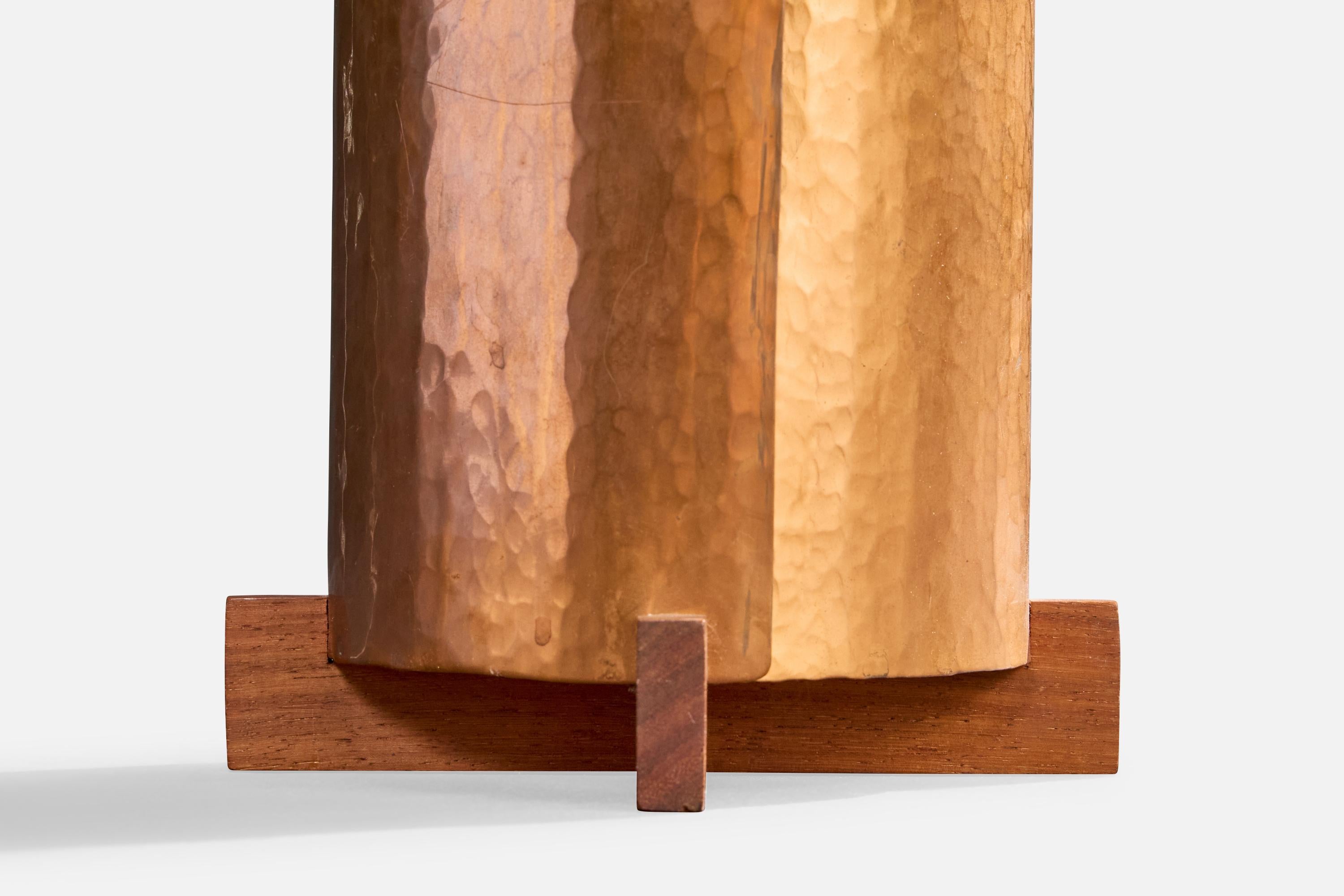 Swedish Designer, Table Lamp, Copper, Teak, Brass, Sweden, 1960s For Sale 4