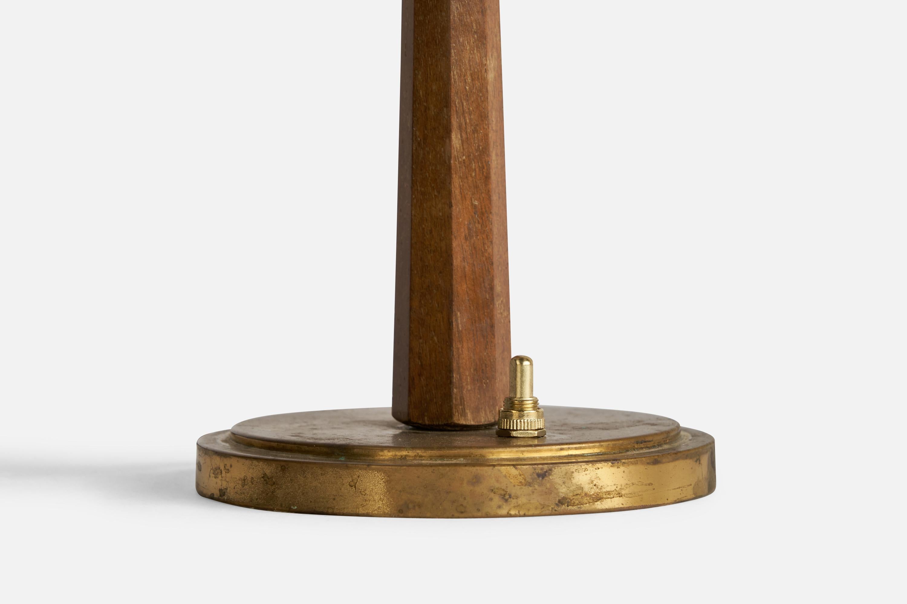 Mid-20th Century Böhlmarks, Table Lamp, Elm, Brass, Fabric, Sweden, 1930s For Sale