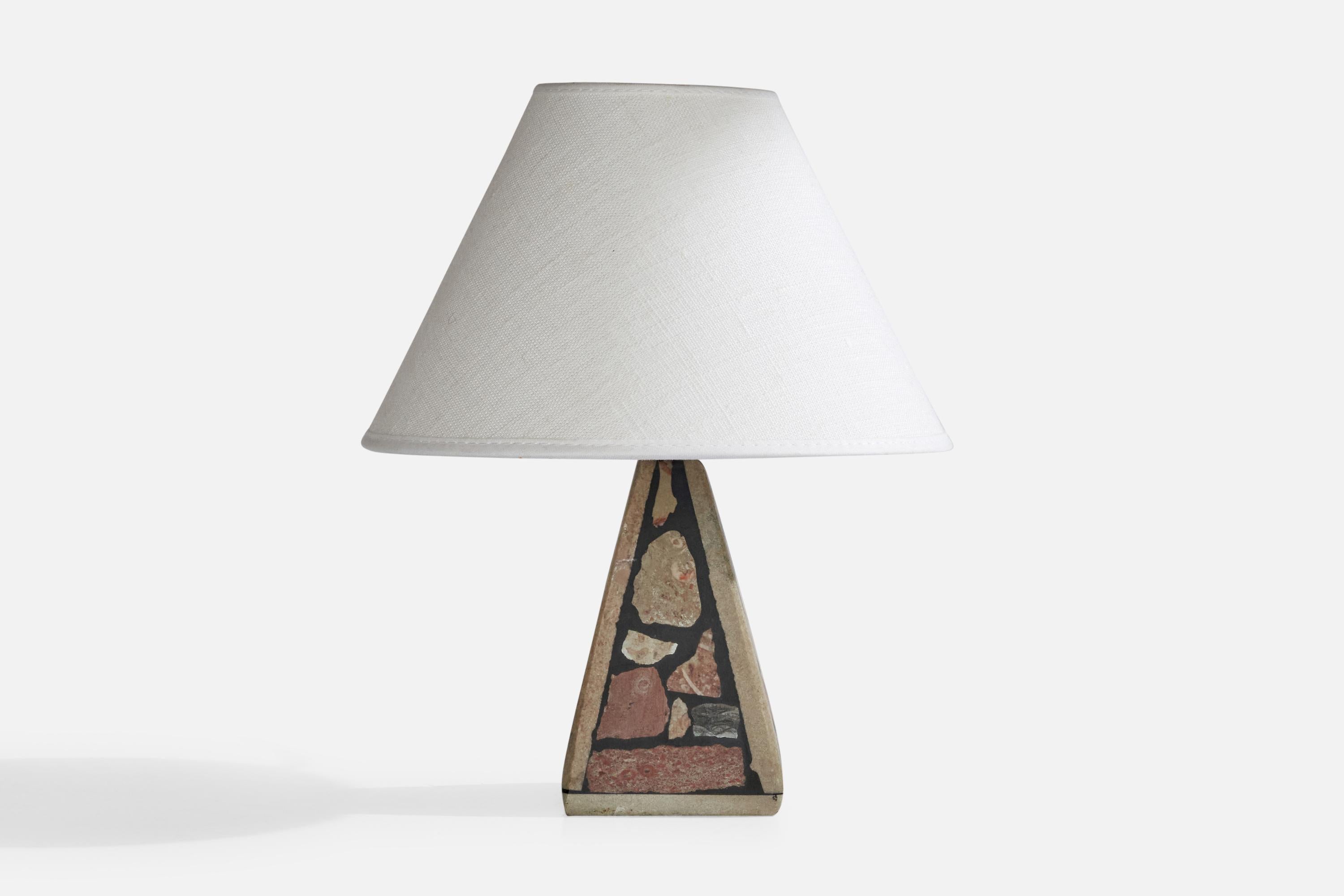 Swedish Designer, Table Lamp, Fossil Stone, Sweden, 1970s In Good Condition For Sale In High Point, NC