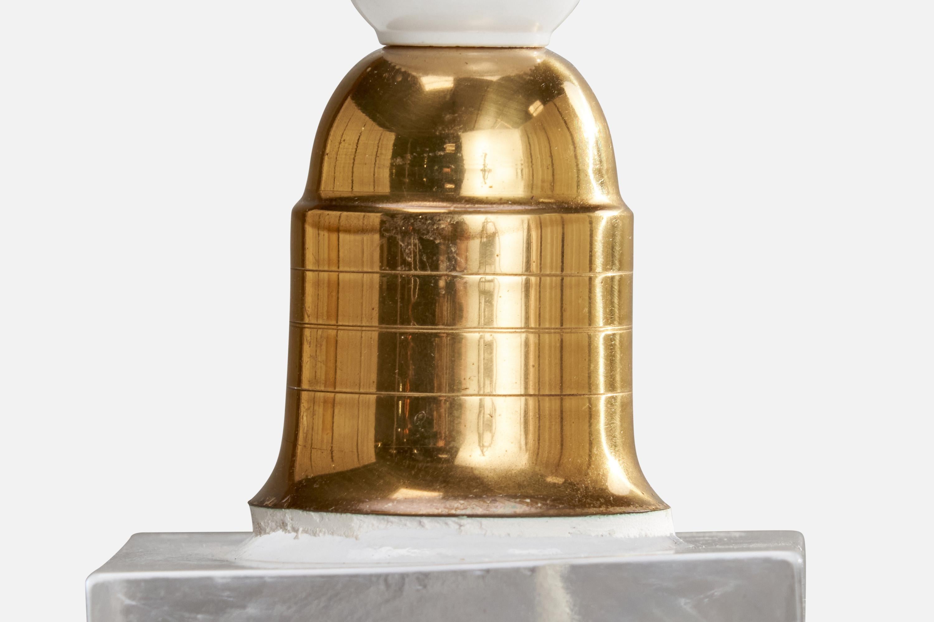 Designer suédois, lampe de table, verre, laiton, papier, Suède, années 1950 en vente 3
