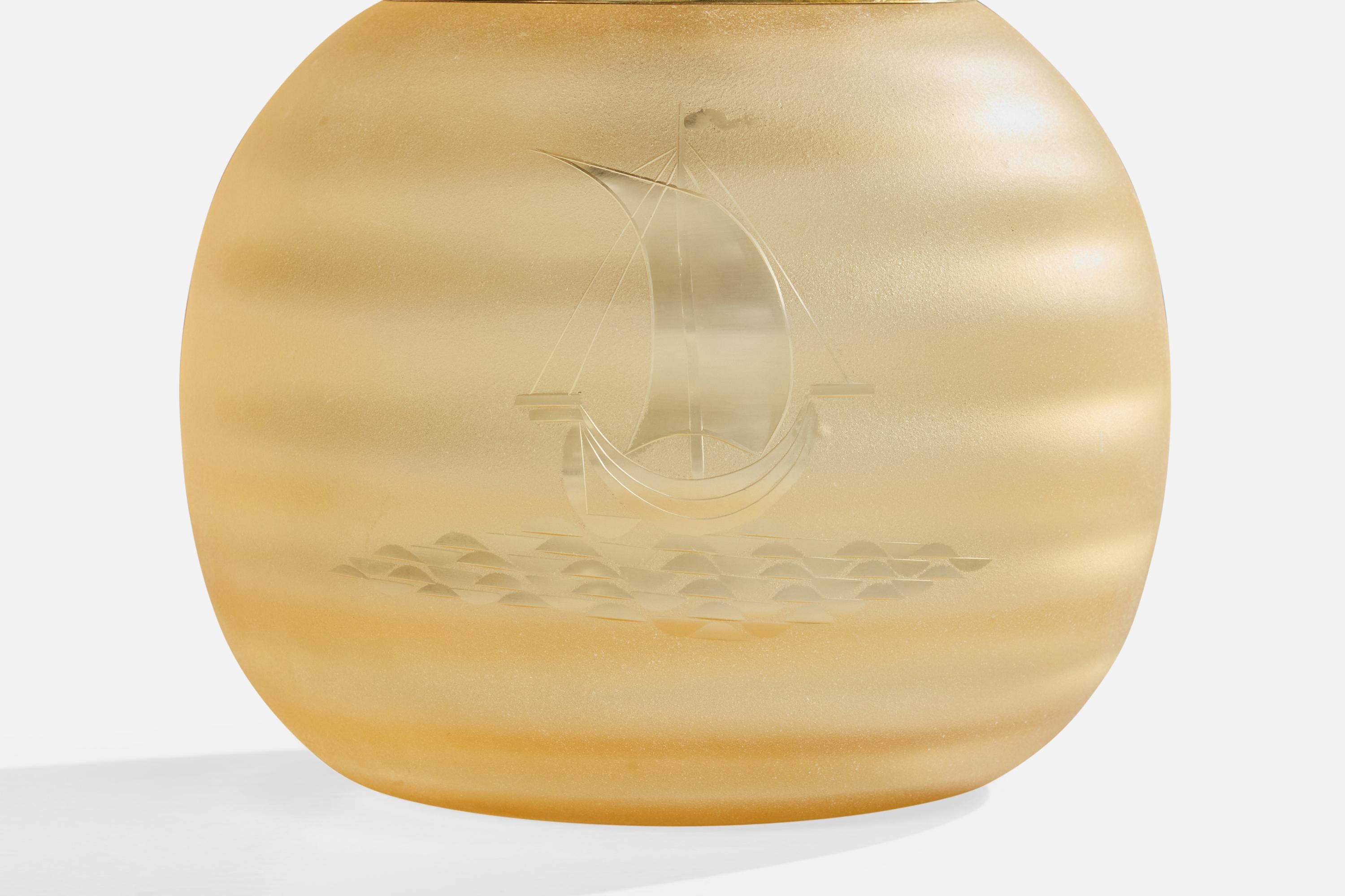 Laiton Designer suédois, lampe de table, verre, laiton, Suède, années 1930 en vente