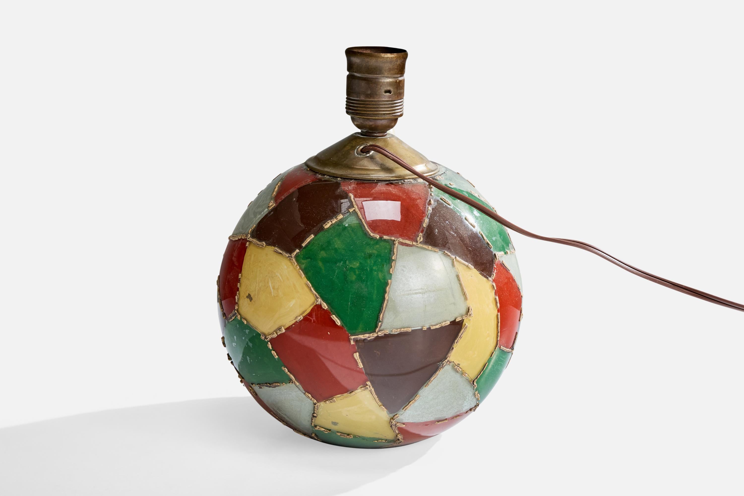 Designer suédois, lampe de bureau, verre, laiton, Suède, années 1930 en vente 1