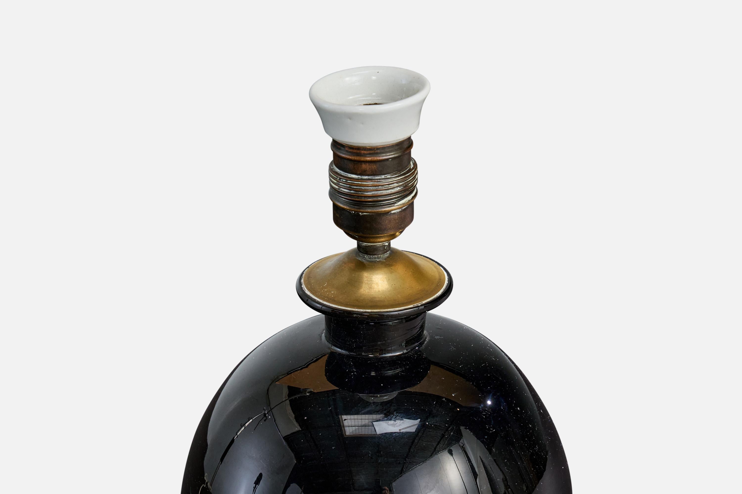 Swedish Designer, Table Lamp, Glass, Brass, Sweden, 1940s In Good Condition For Sale In High Point, NC