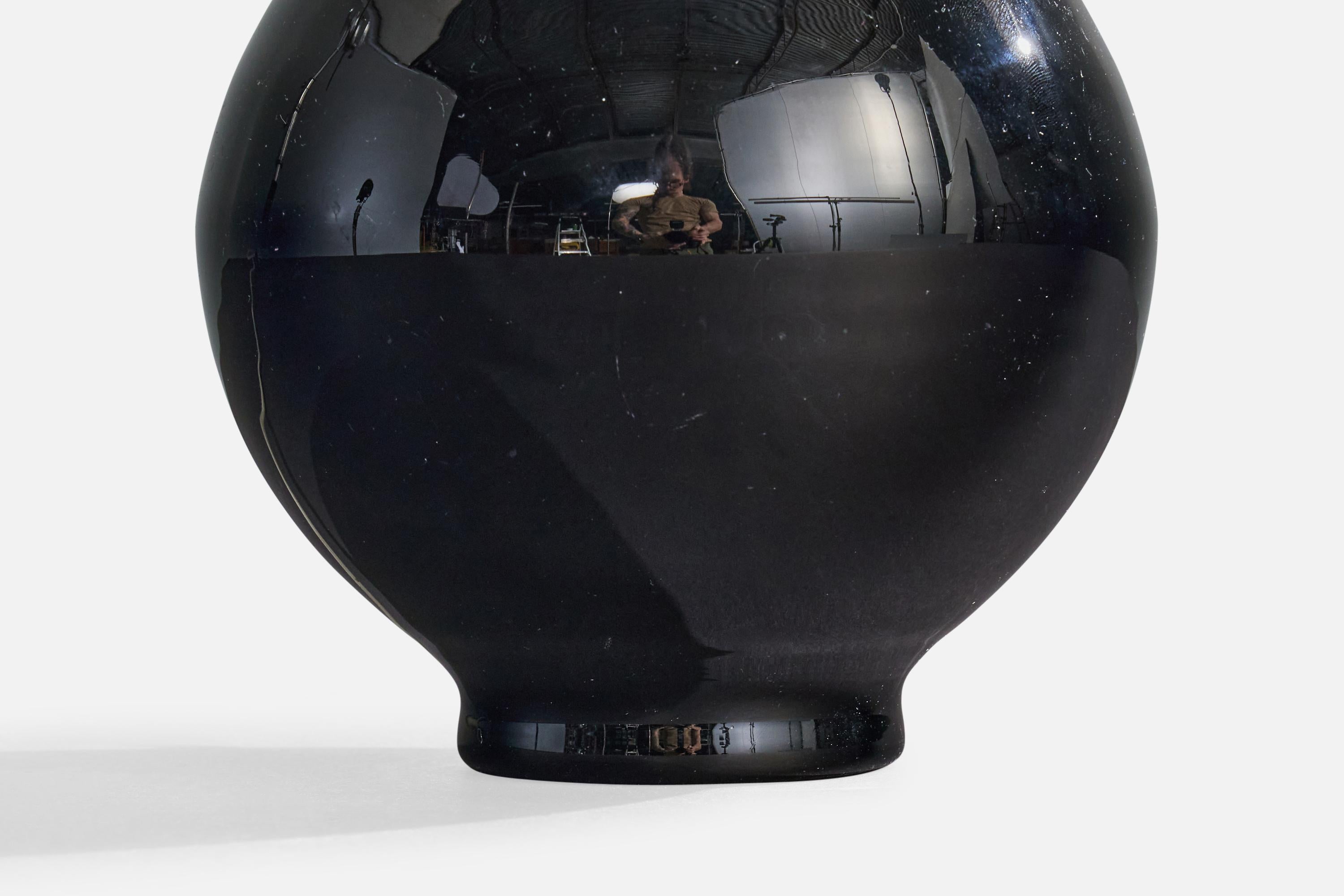 Swedish Designer, Table Lamp, Glass, Brass, Sweden, 1940s For Sale 1