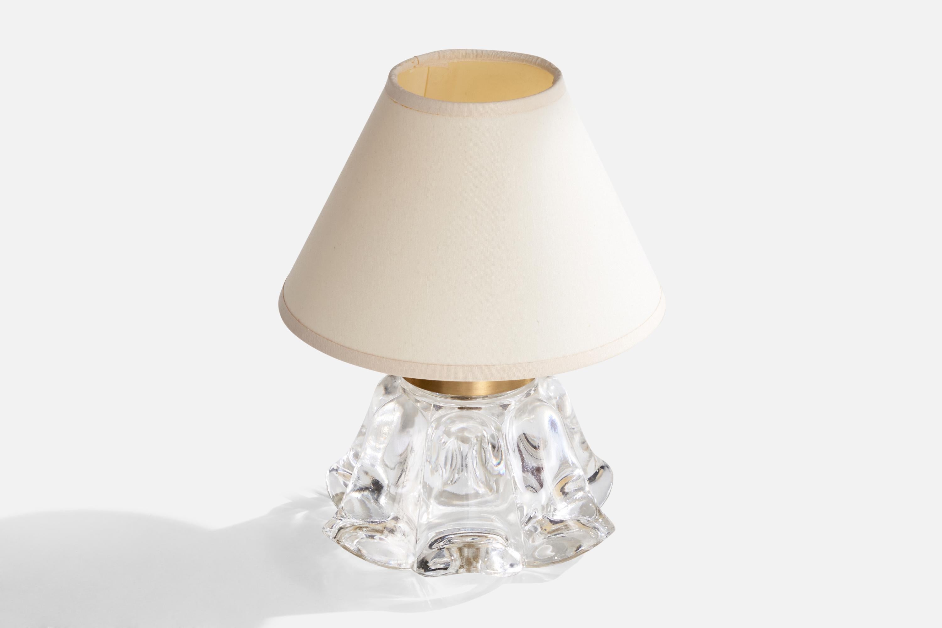 Suédois Designer suédois, lampe de bureau, verre, laiton, Suède, années 1960 en vente
