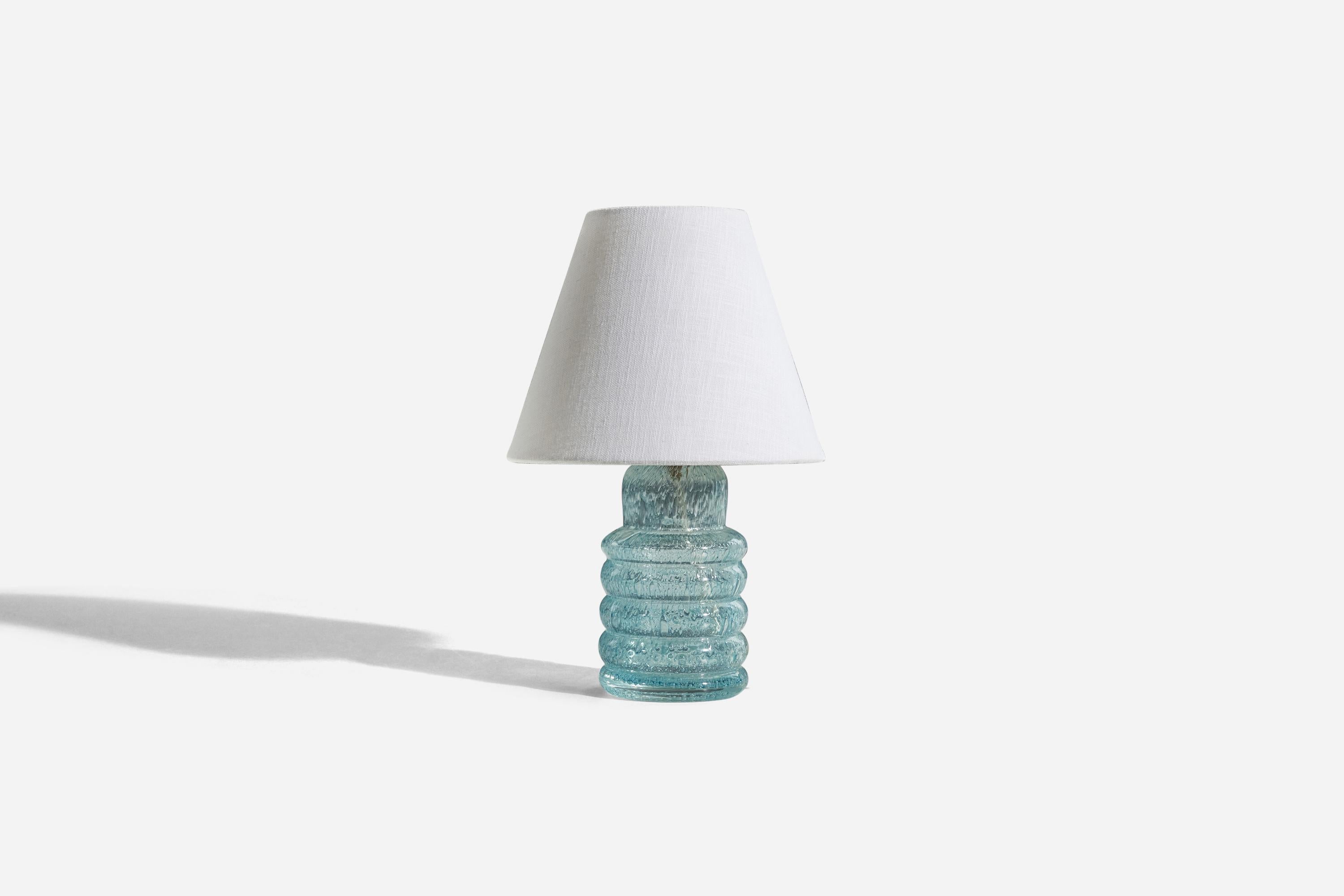 Swedish Designer, Table Lamp, Glass, Sweden, c. 1960s In Good Condition For Sale In High Point, NC
