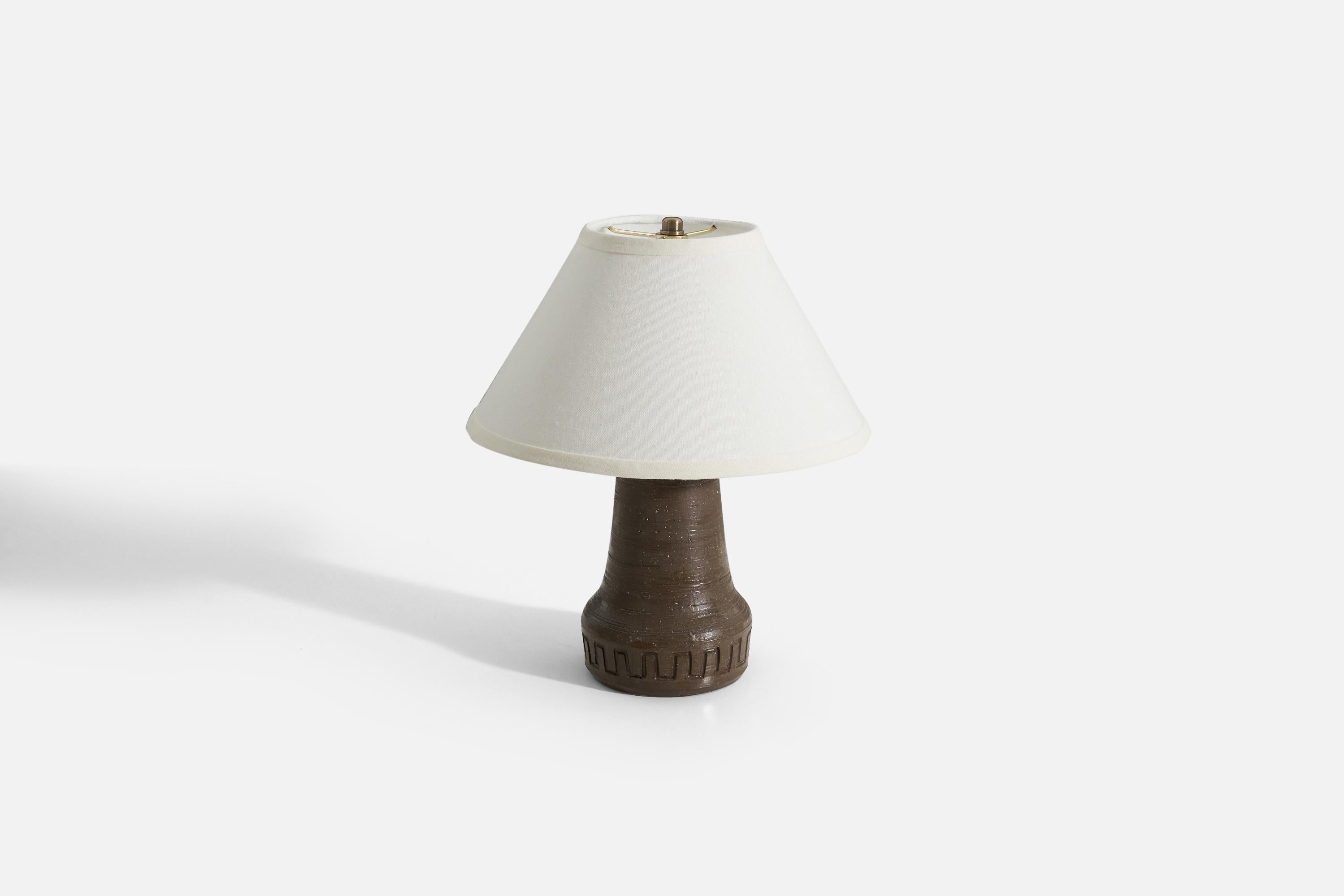 Swedish Designer, Table Lamp, Incised Stoneware, Sweden, c. 1960s For Sale 1