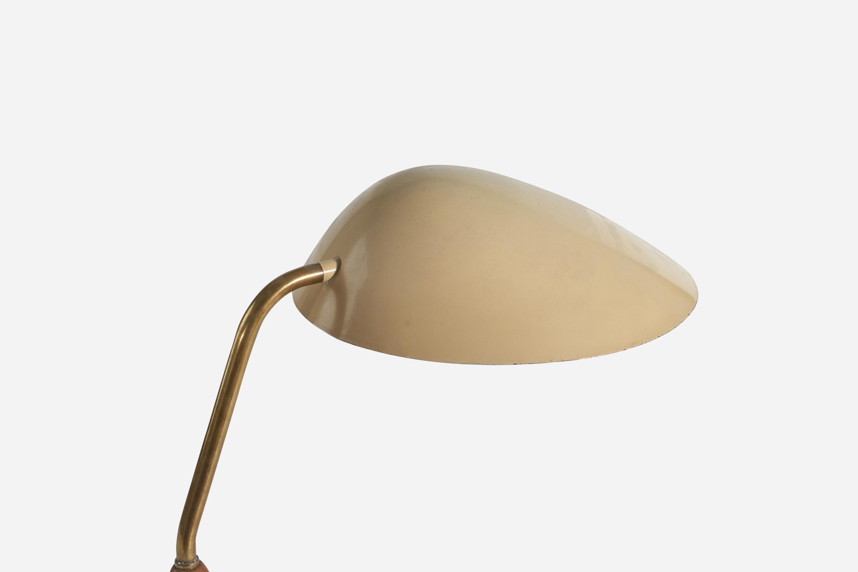 Swedish Designer, Table Lamp, Lacquered Metal, Brass, Oak, Sweden, circa 1949 In Good Condition For Sale In High Point, NC
