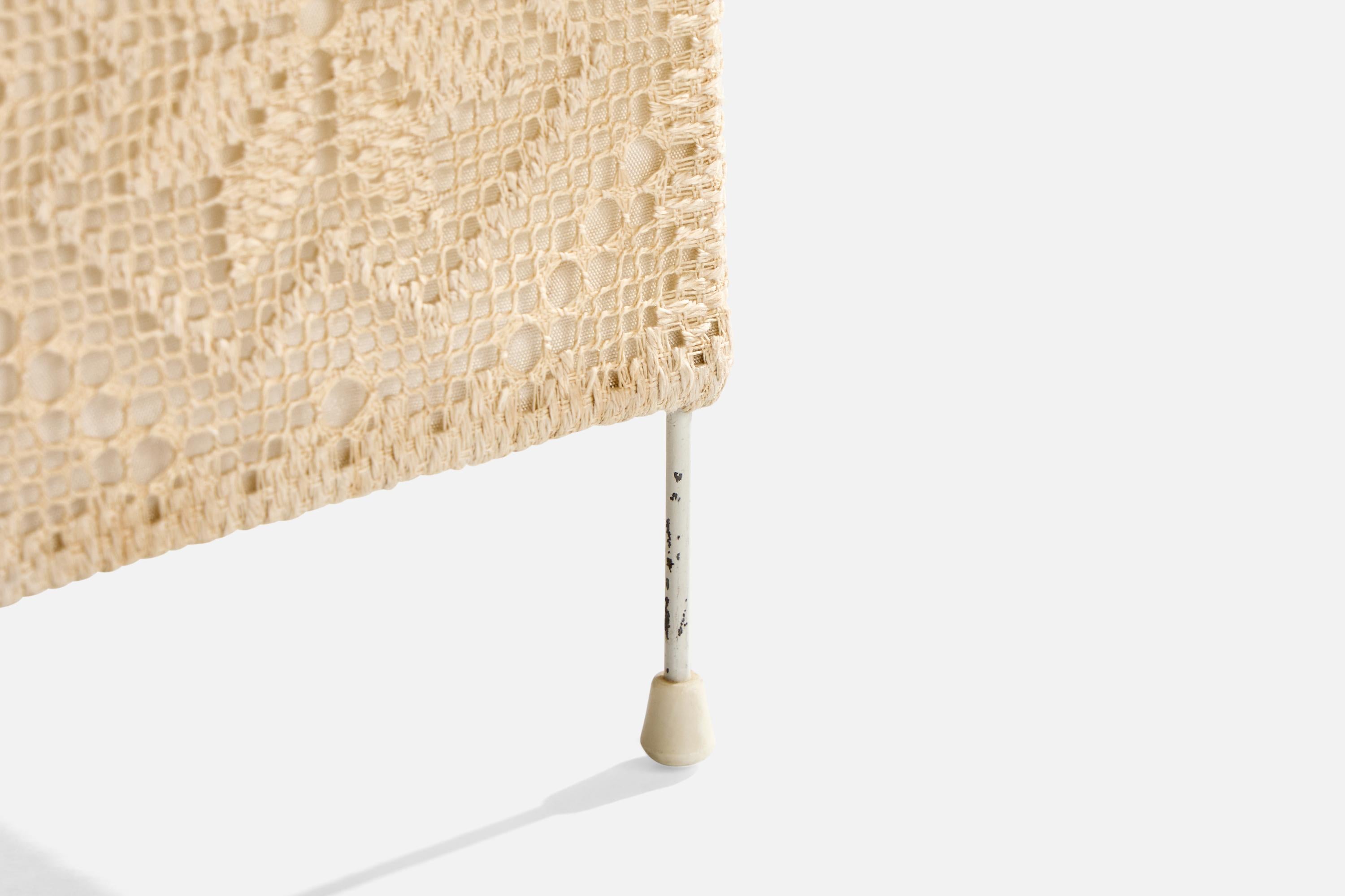 Lampada da tavolo di design svedese, metallo, tessuto, Svezia, anni '1960 in vendita 2