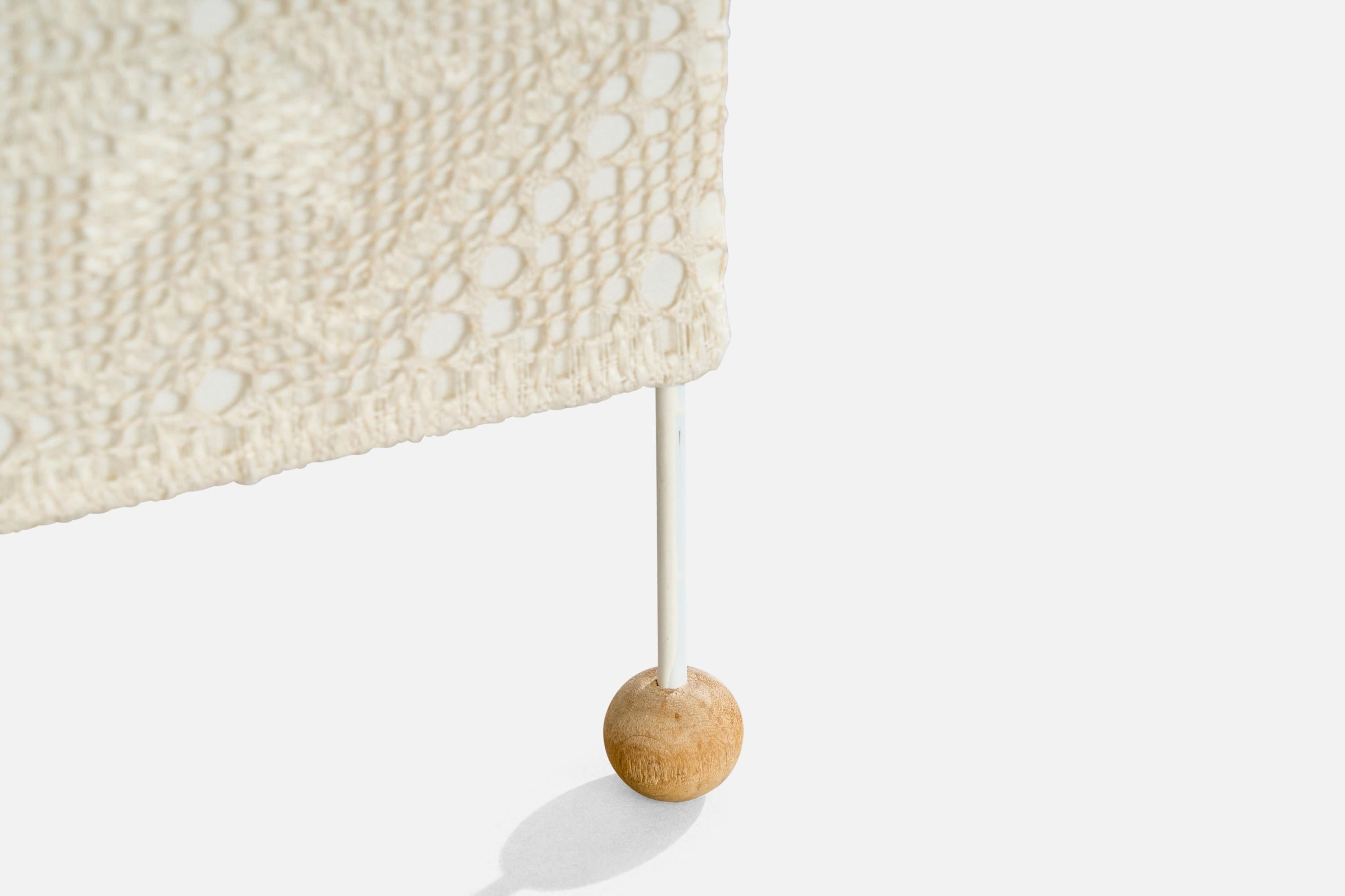 Designer suédois, lampe de bureau, métal, tissu, bois, Suède, années 1960 en vente 1