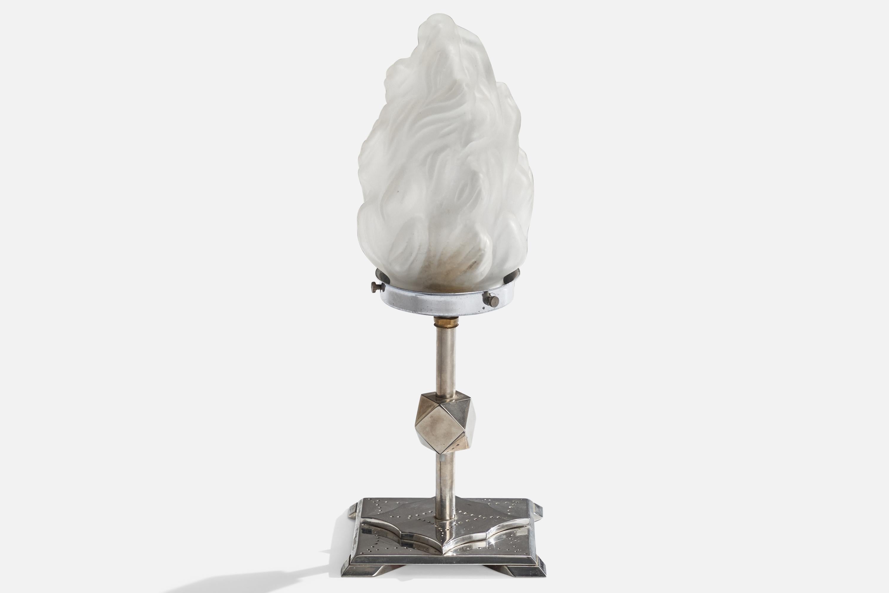 Scandinave moderne Designer suédois, lampe de bureau, métal, verre, Suède, années 1940 en vente