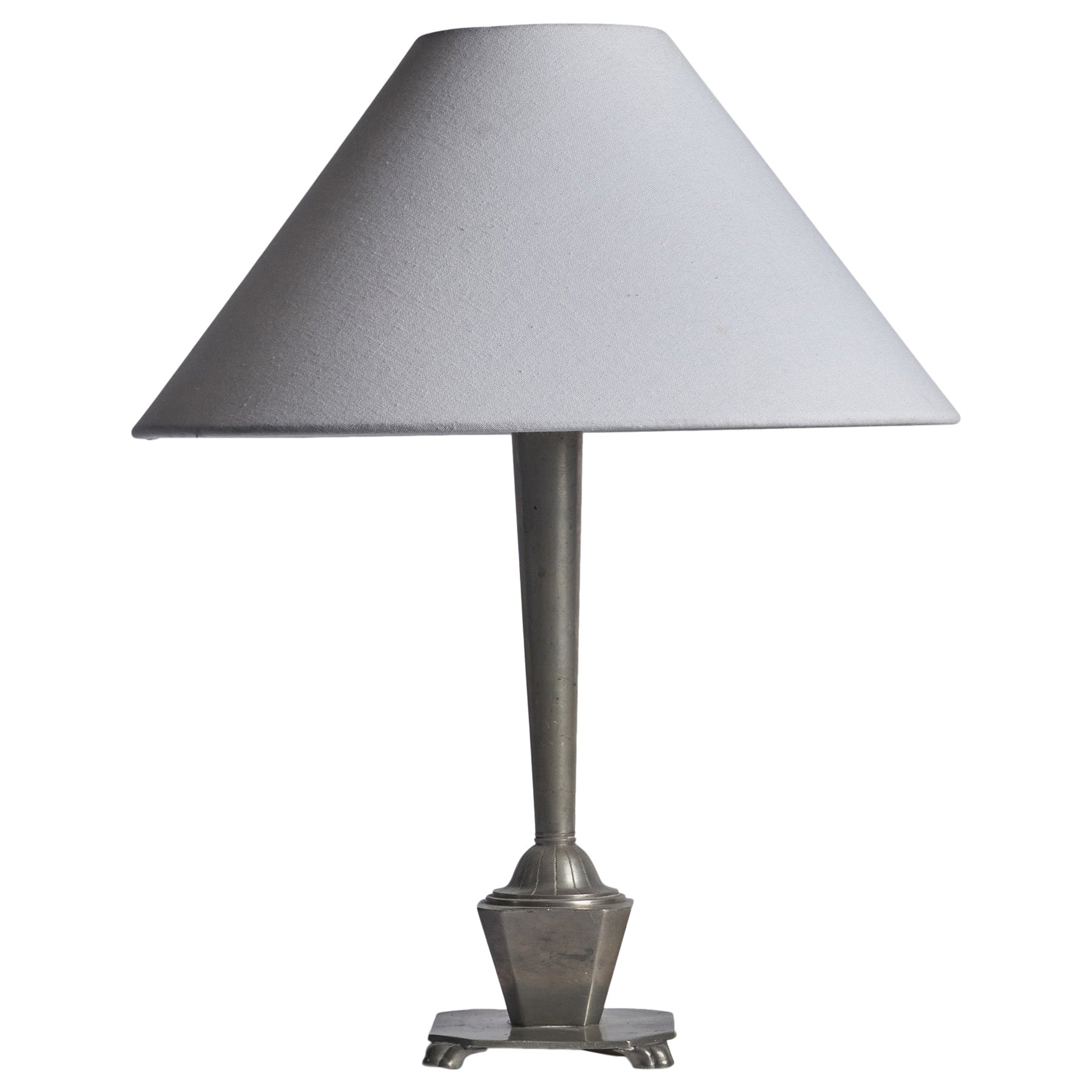 Lampada da tavolo di design svedese, peltro, Svezia, anni '1930