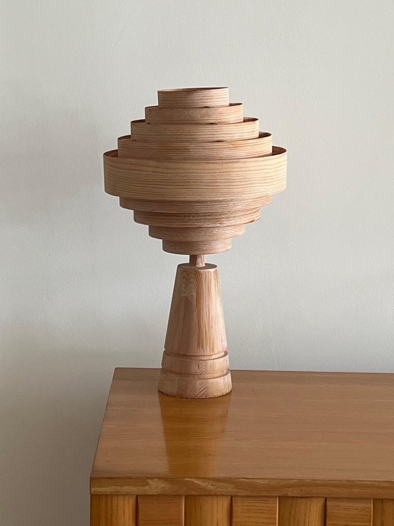 Swedish Designer, Table Lamp, Pine, Moulded Pine Veneer, Sweden, c. 1970s For Sale 2