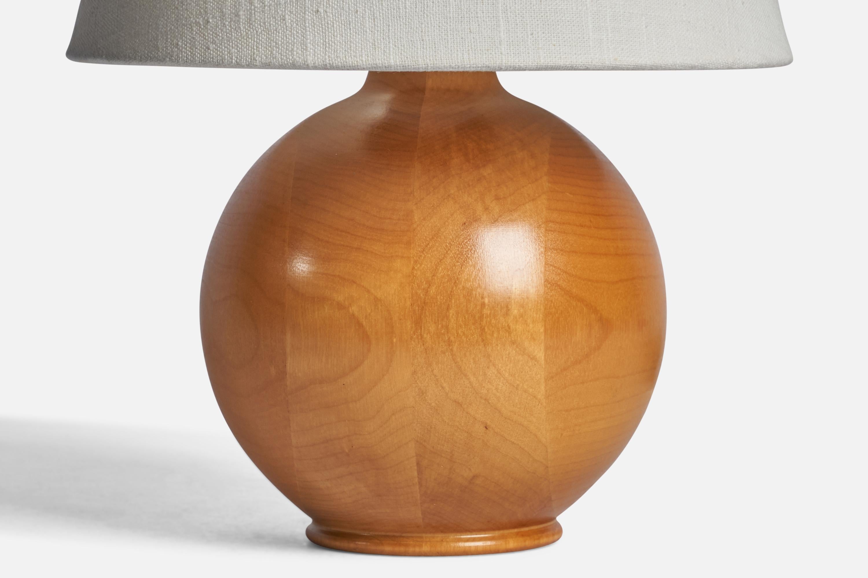 Swedish Designer, Table Lamp, Pine, Sweden, 1960s In Good Condition For Sale In High Point, NC