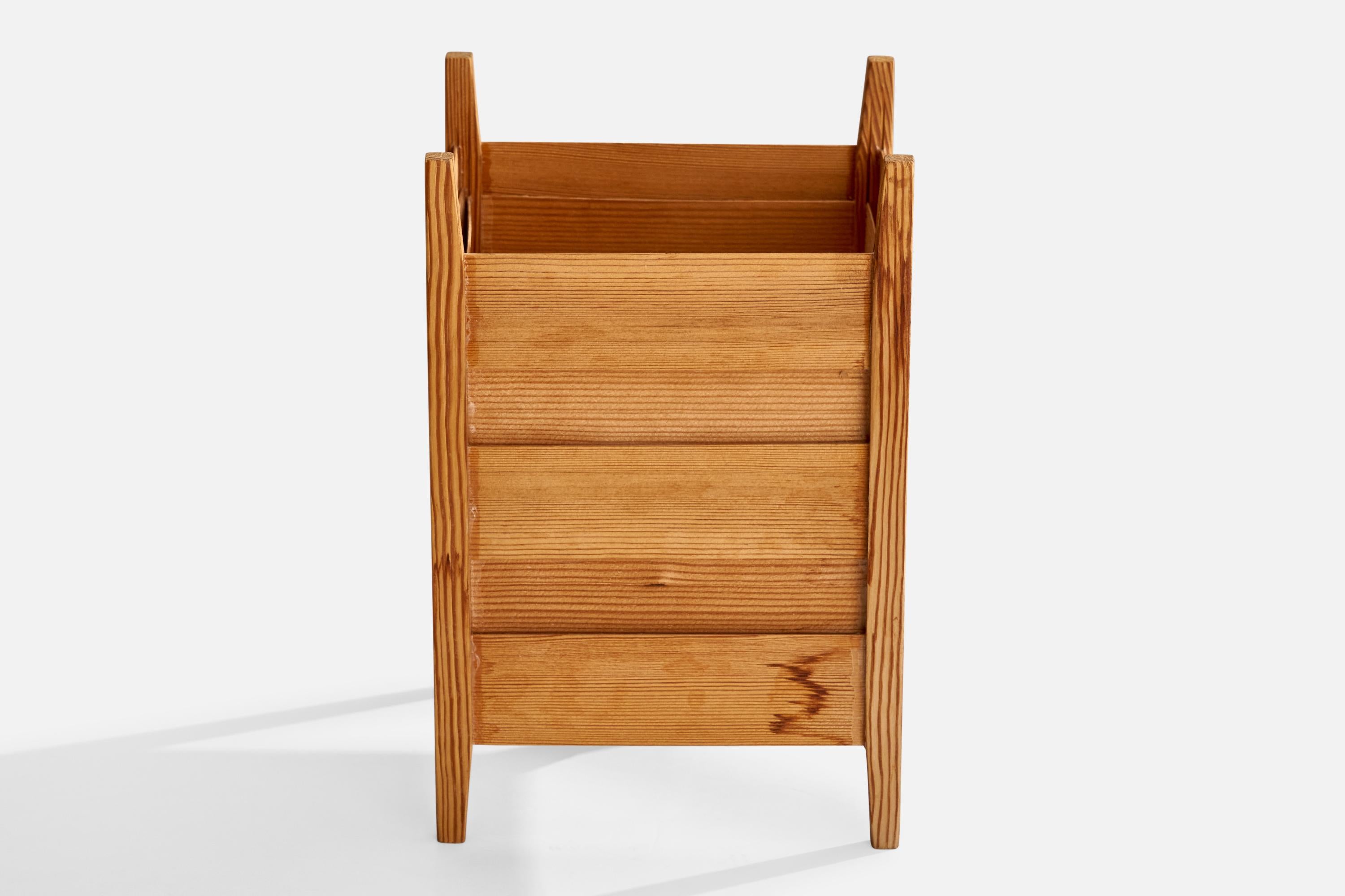 Mid-20th Century Swedish Designer, Table Lamp, Pine, Sweden, 1960s For Sale