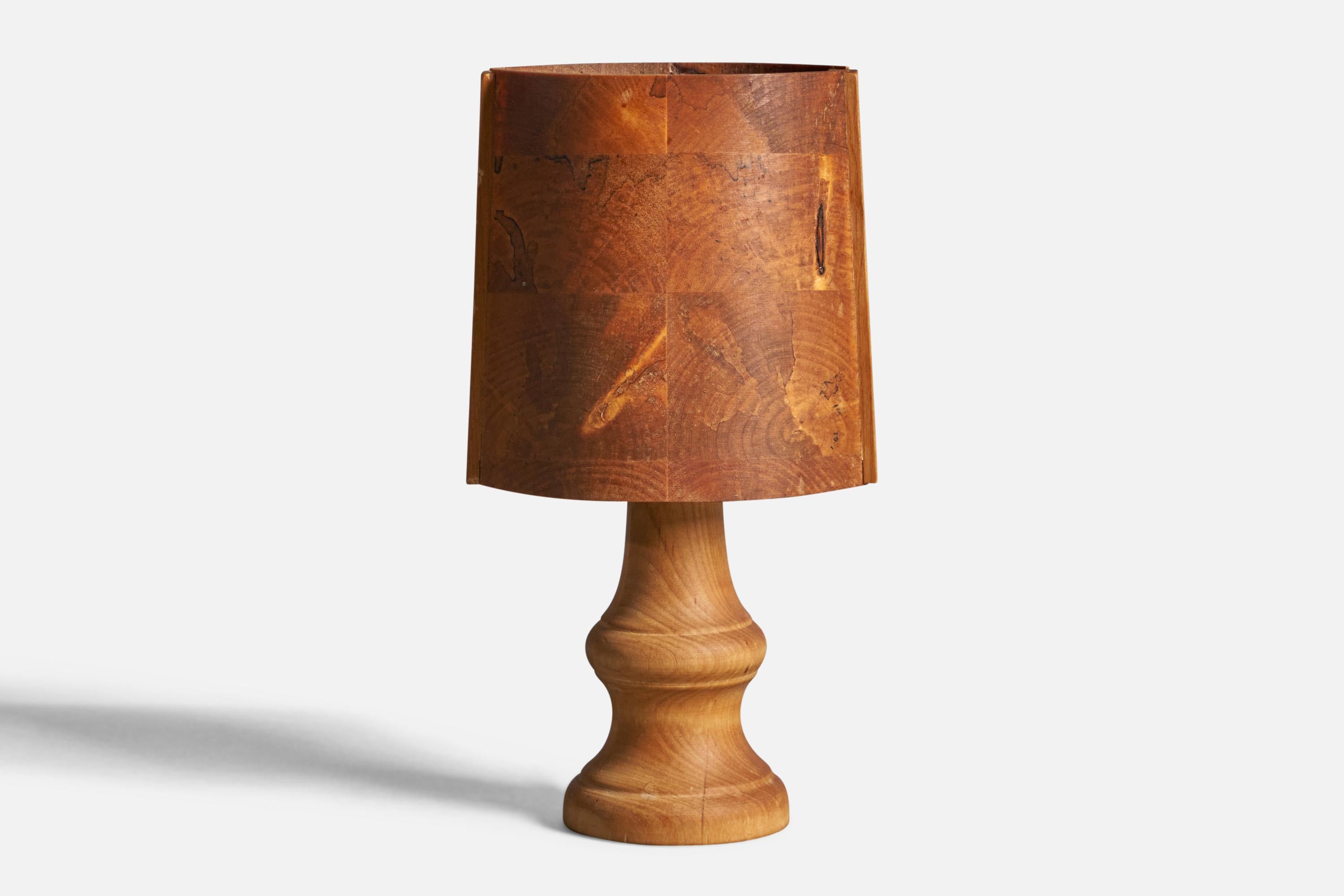 A pine table lamp designed and produced in Sweden, 1970s.

Overall Dimensions (inches): 10.9