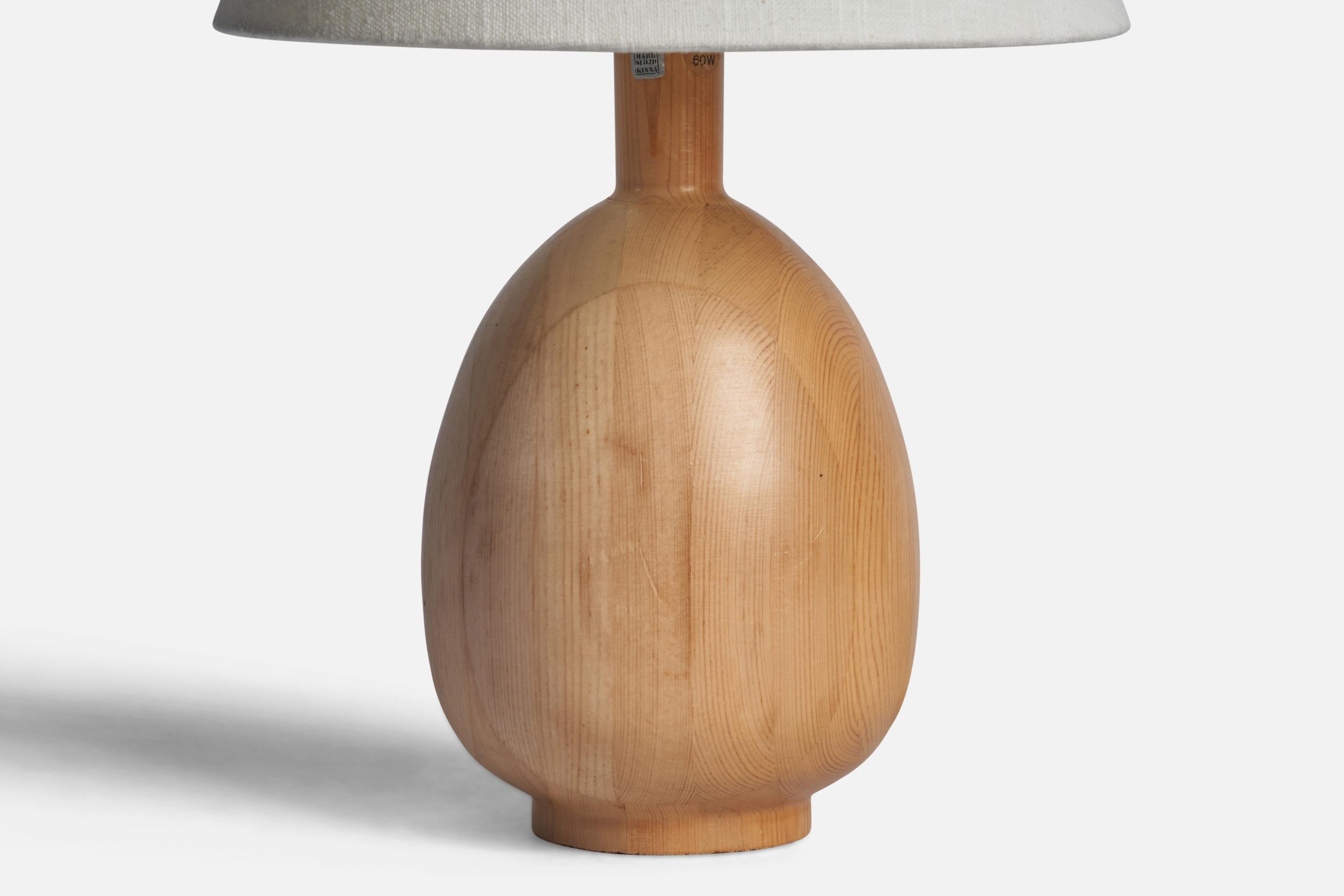 Swedish Designer, Table Lamp, Pine, Sweden, 1970s In Good Condition For Sale In High Point, NC