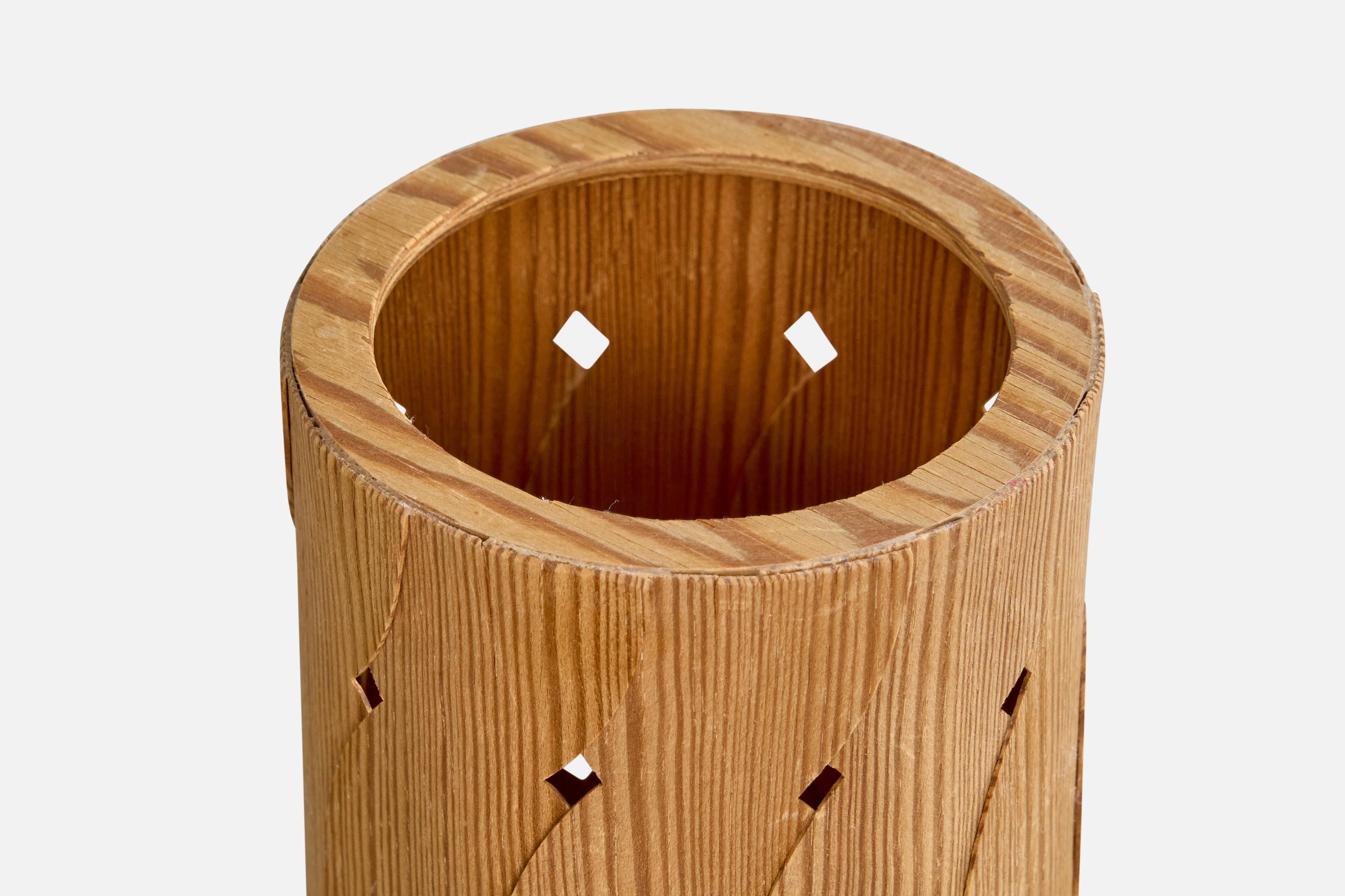 Late 20th Century Swedish Designer, Table Lamp, Pine, Sweden, 1970s For Sale