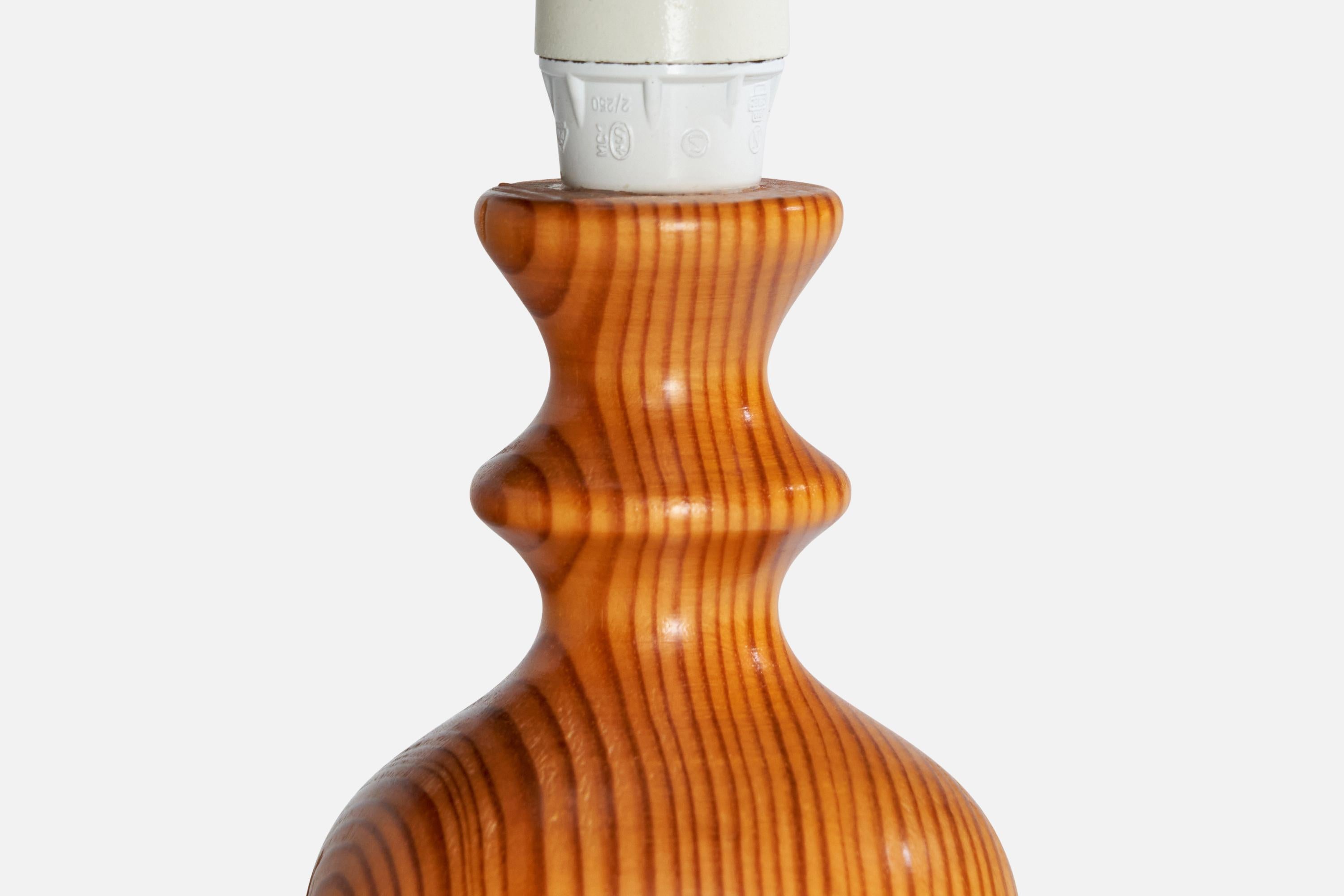 Swedish Designer, Table Lamp, Pine, Sweden, 1970s For Sale 1