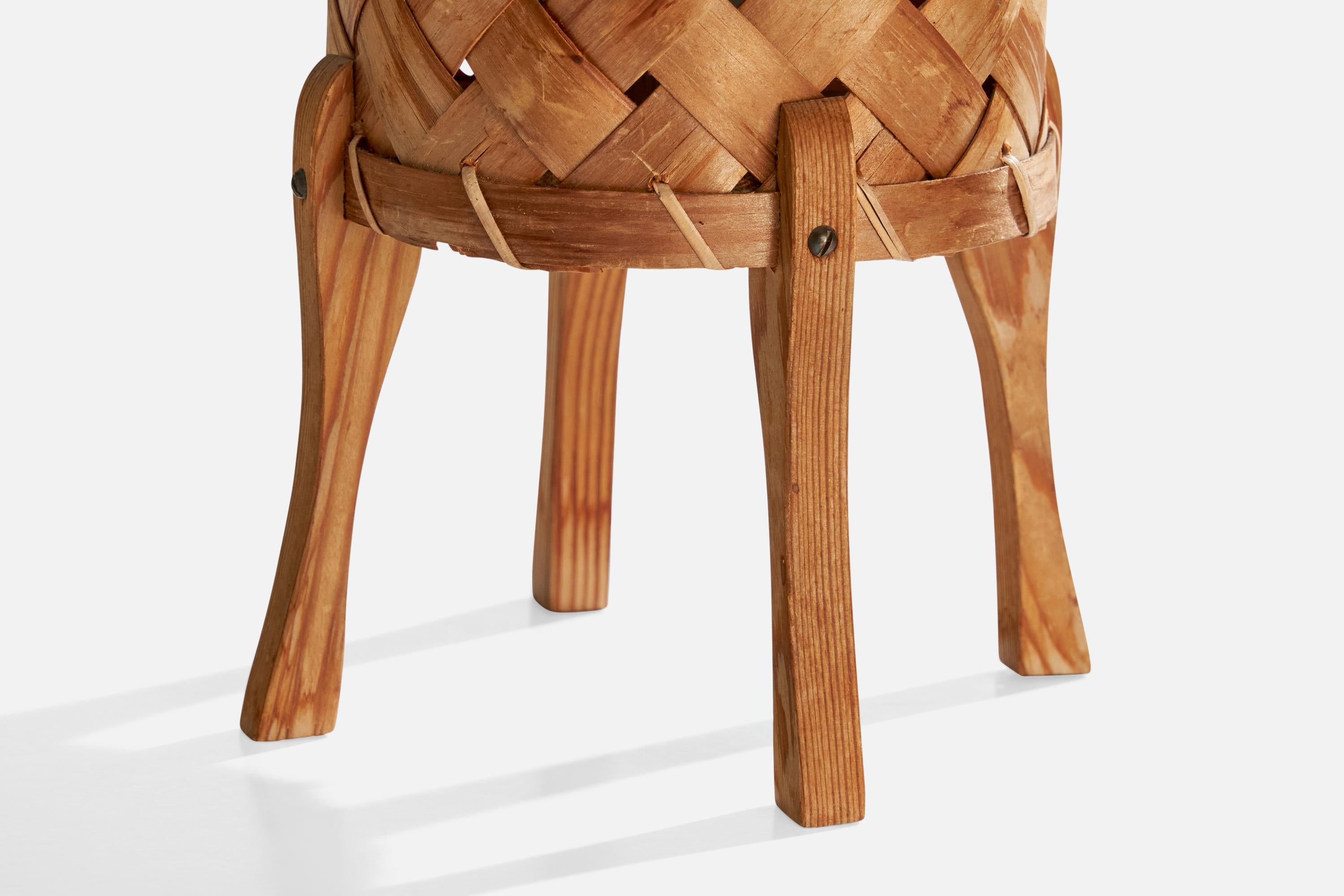 Swedish Designer, Table Lamp, Pine, Sweden, 1970s For Sale 2