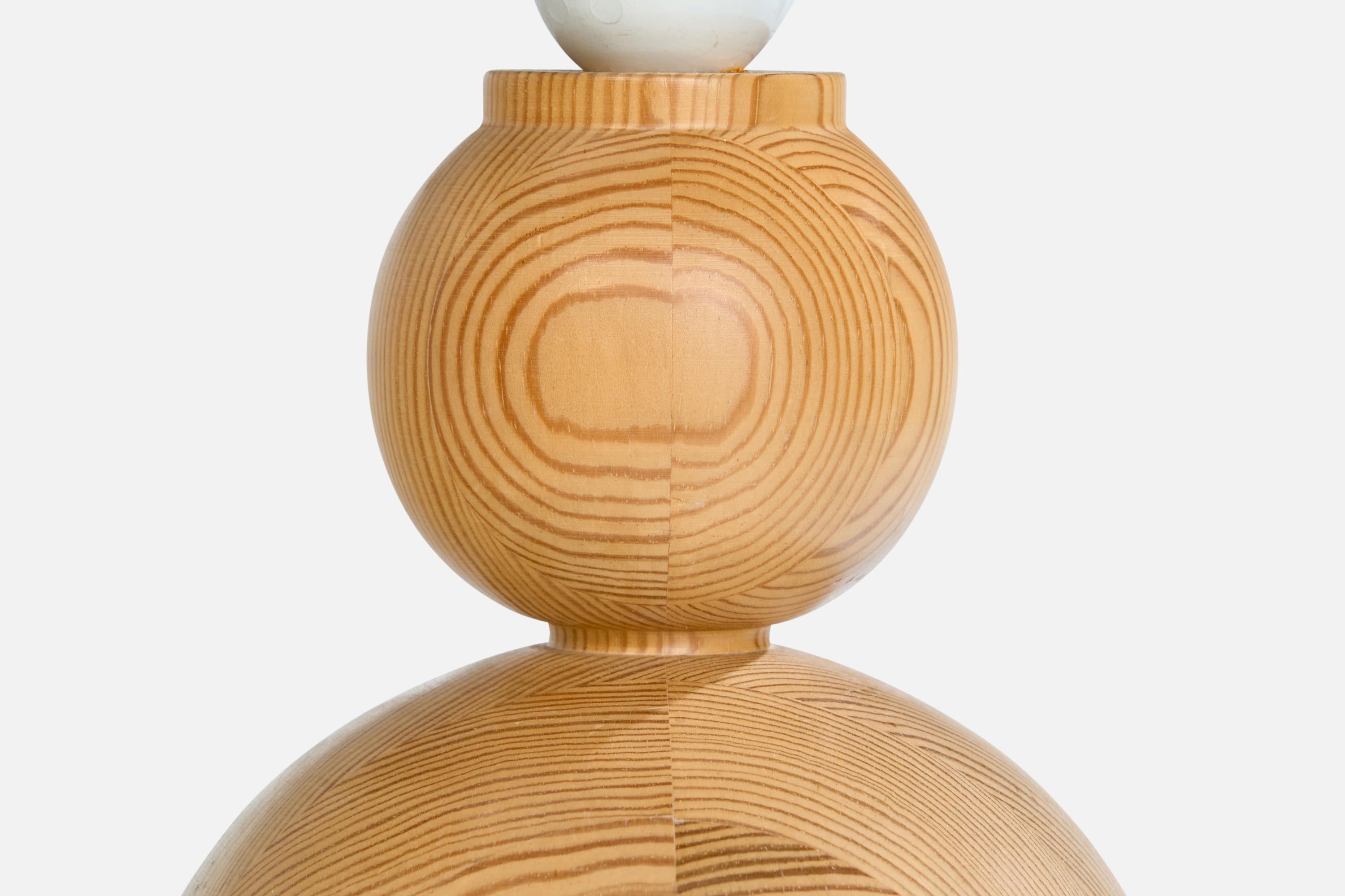 Swedish Designer, Table Lamp, Pine, Sweden, 1970s For Sale 2