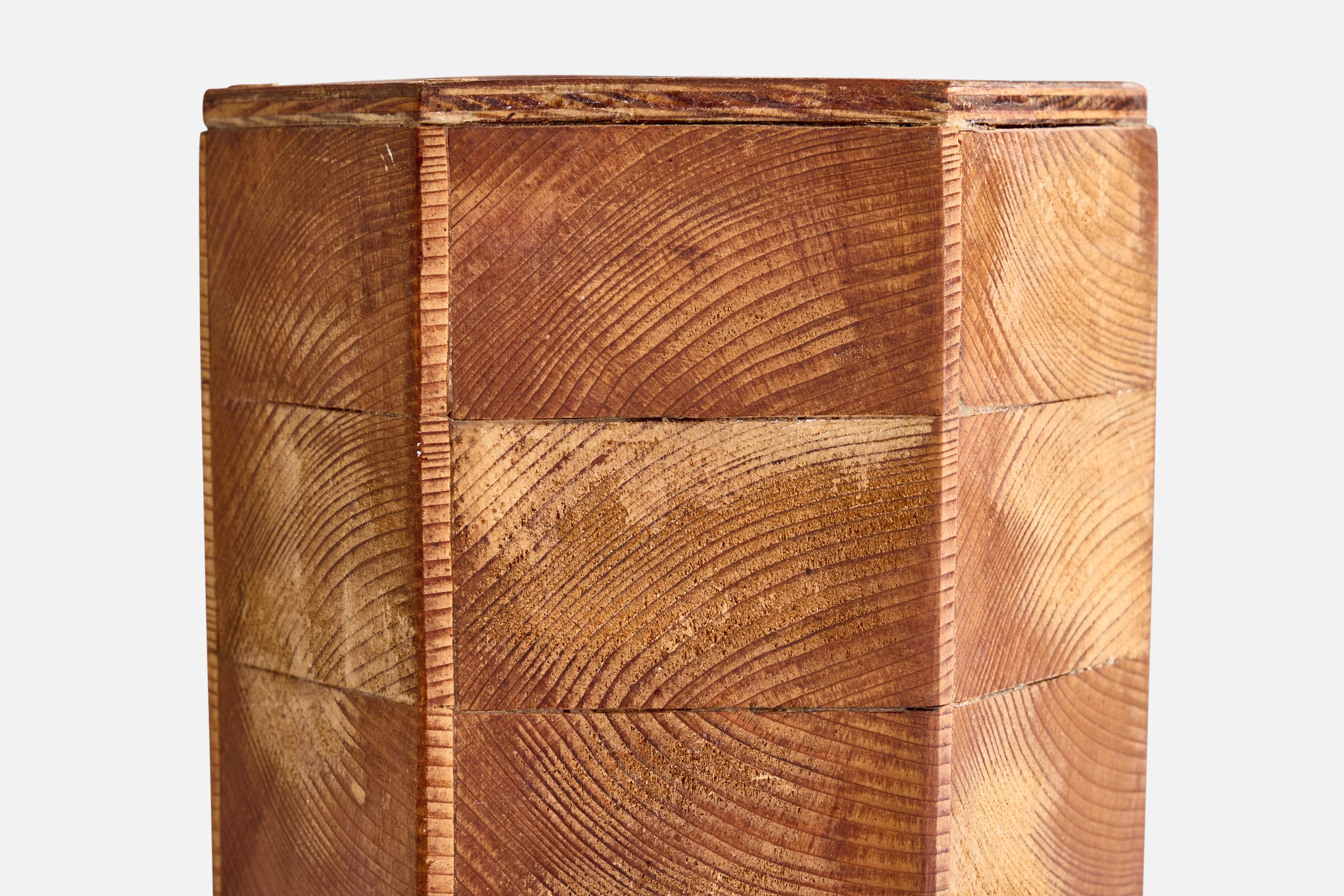 Swedish Designer, Table Lamp, Pine, Sweden, 1970s For Sale 1