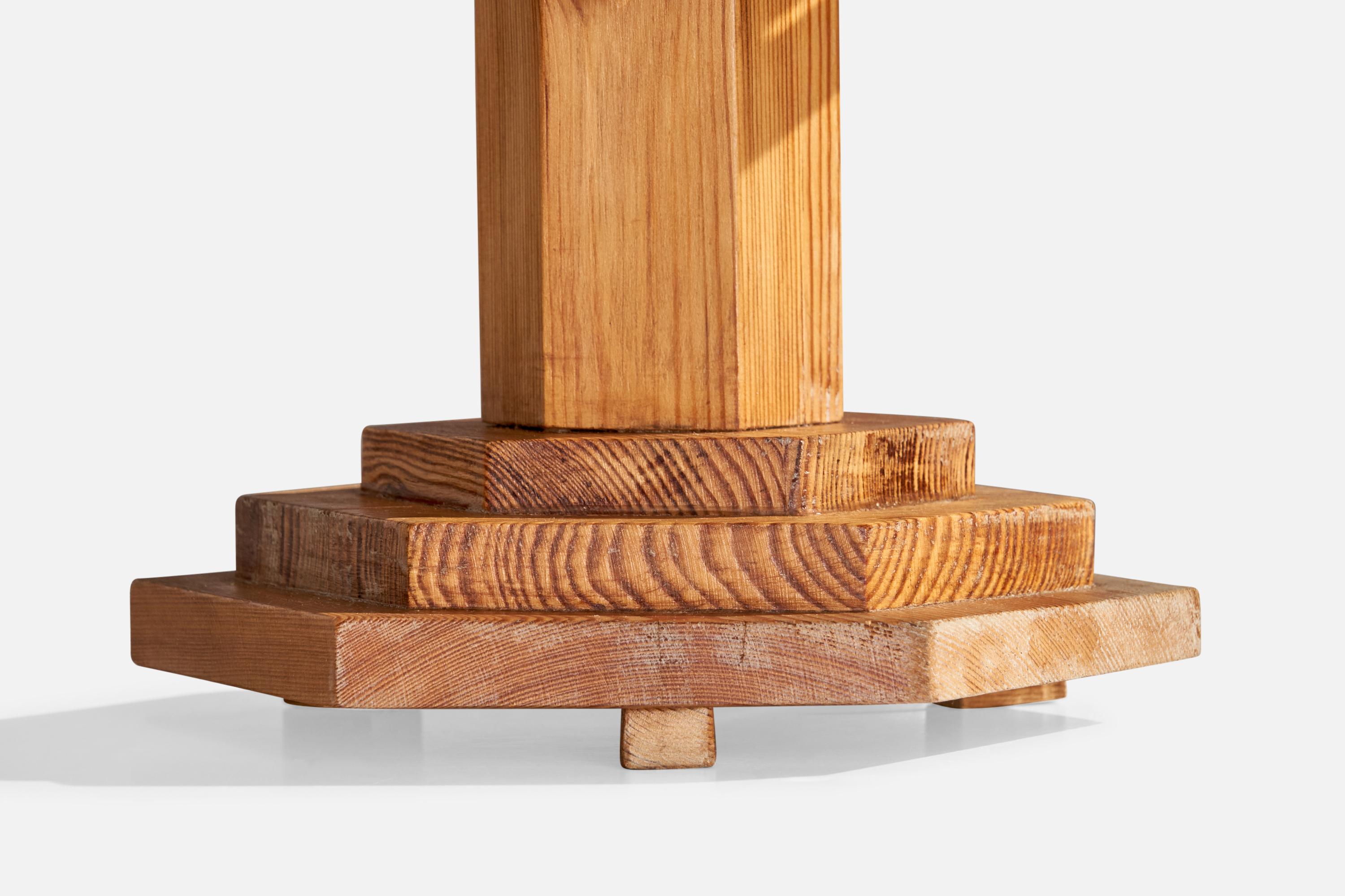 Swedish Designer, Table Lamp, Pine, Sweden, 1970s For Sale 2