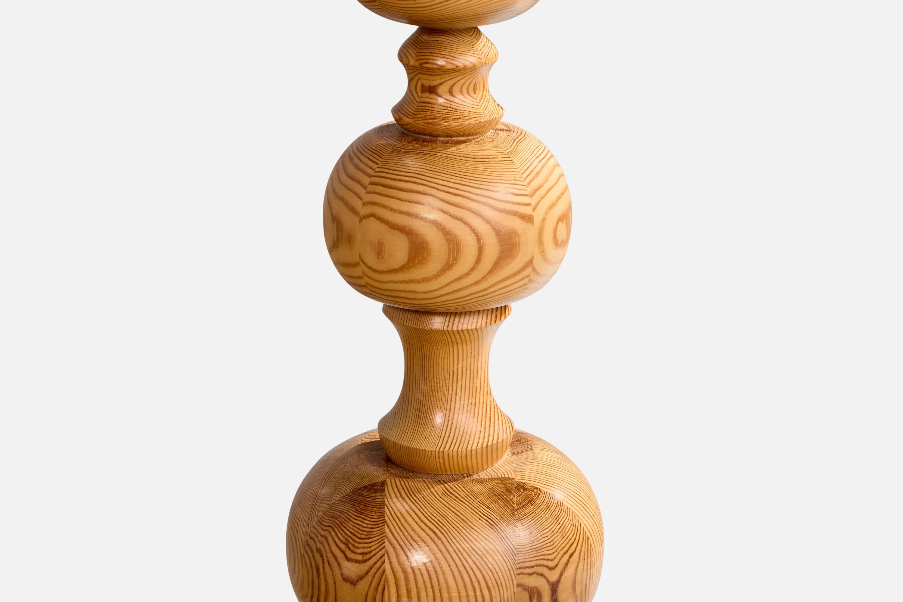 Swedish Designer, Table Lamp, Pine, Sweden, 1970s For Sale 2