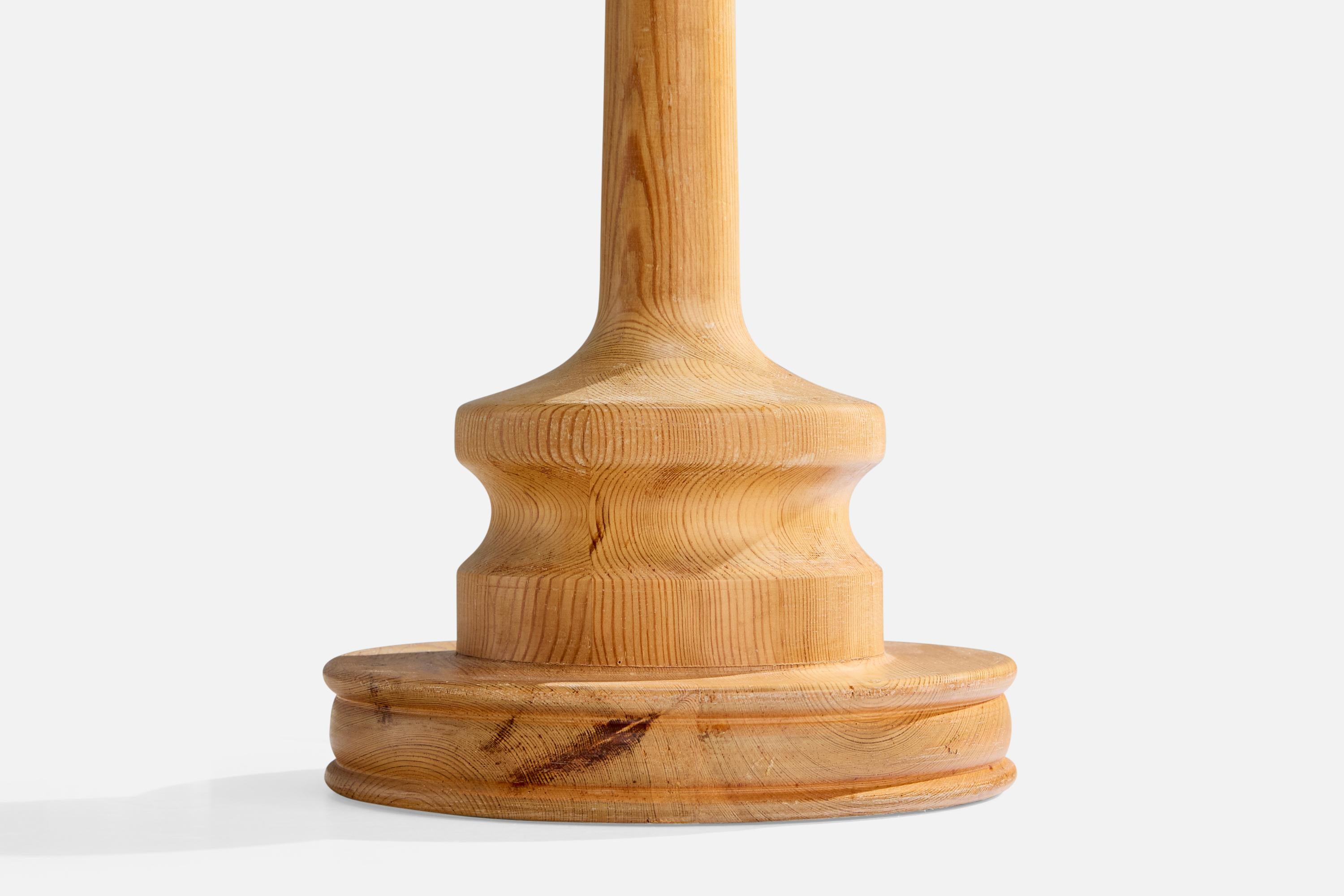 Swedish Designer, Table Lamp, Pine, Sweden, 1970s For Sale 2