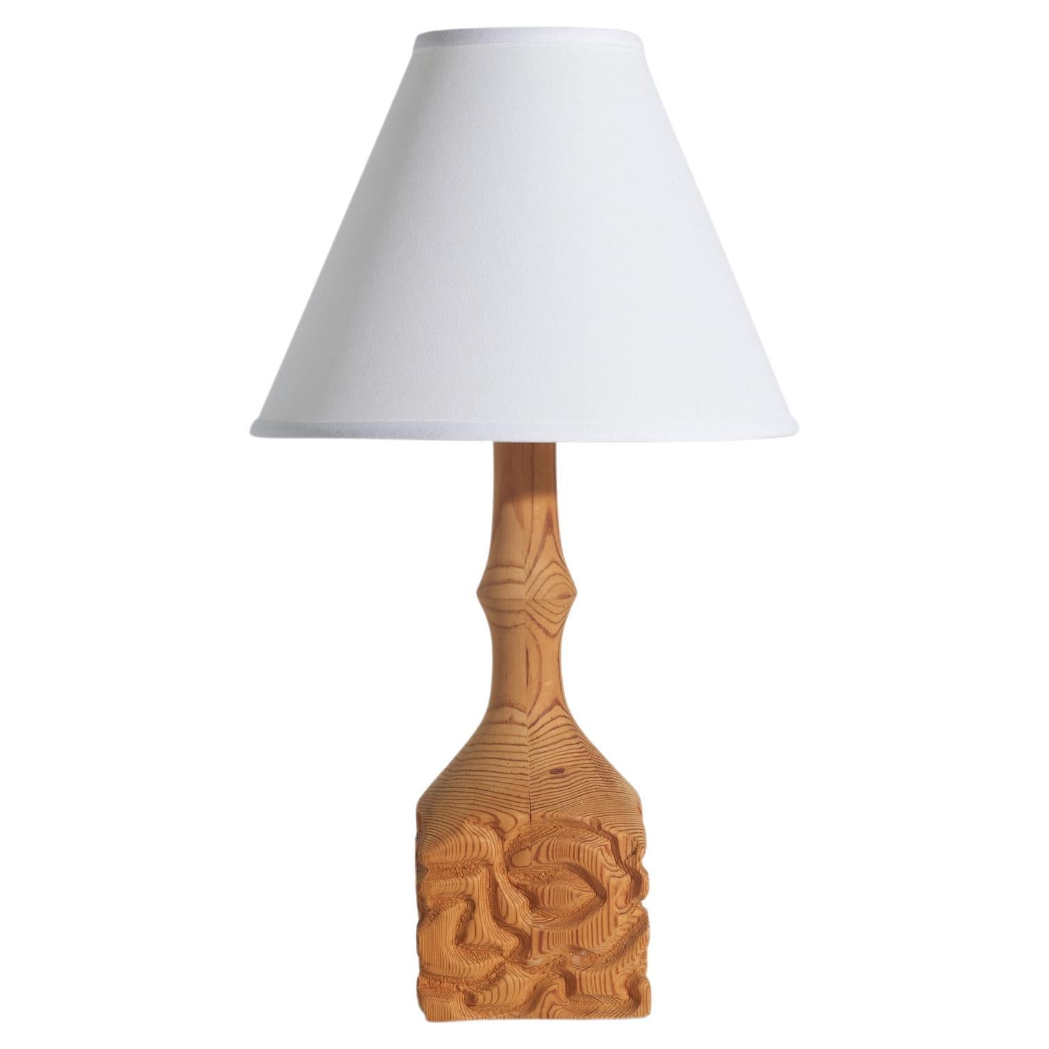 Schwedische Designerin, Tischlampe, Kiefernholz, Schweden, 1970er Jahre