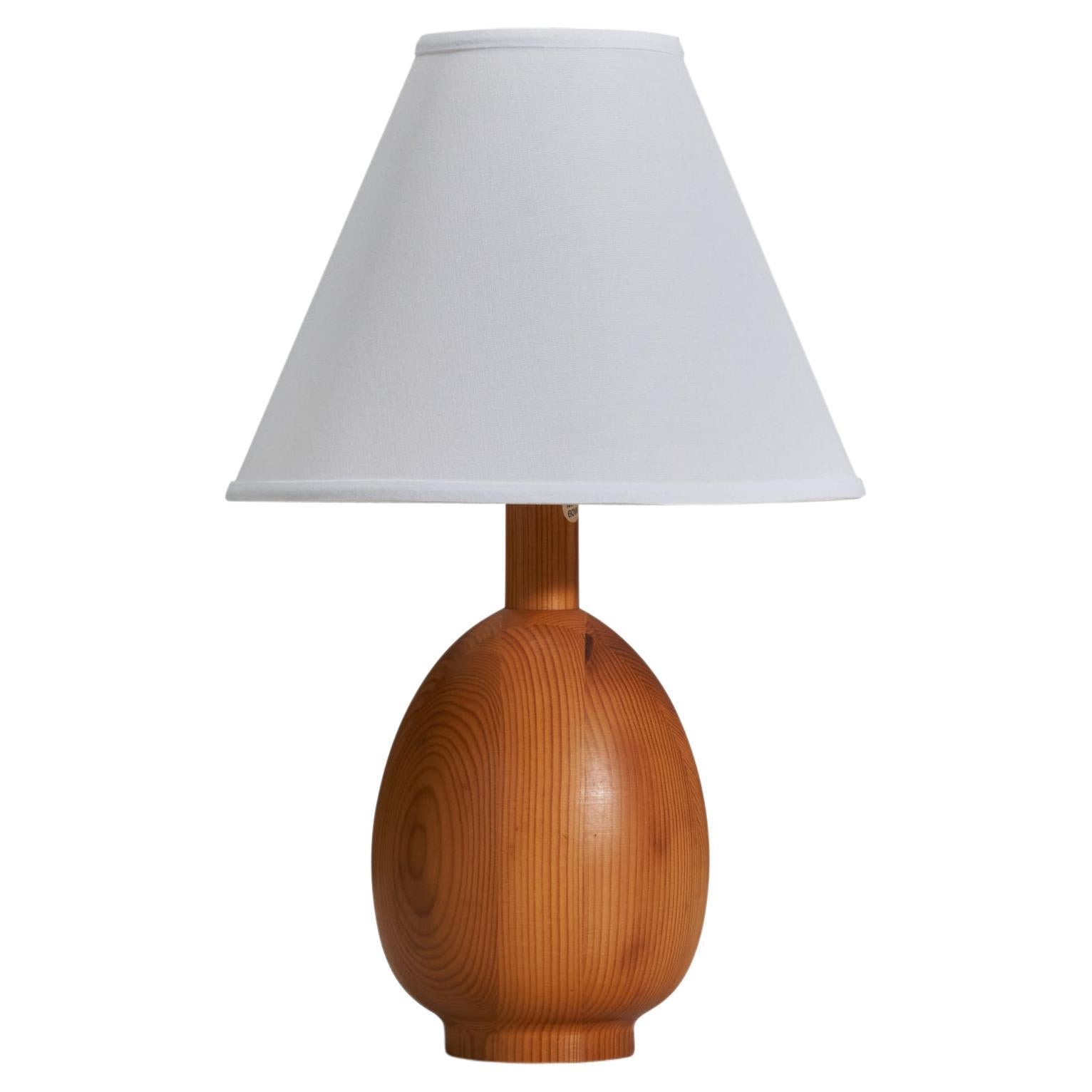 Schwedische Designerin, Tischlampe, Kiefernholz, Schweden, 1970er Jahre