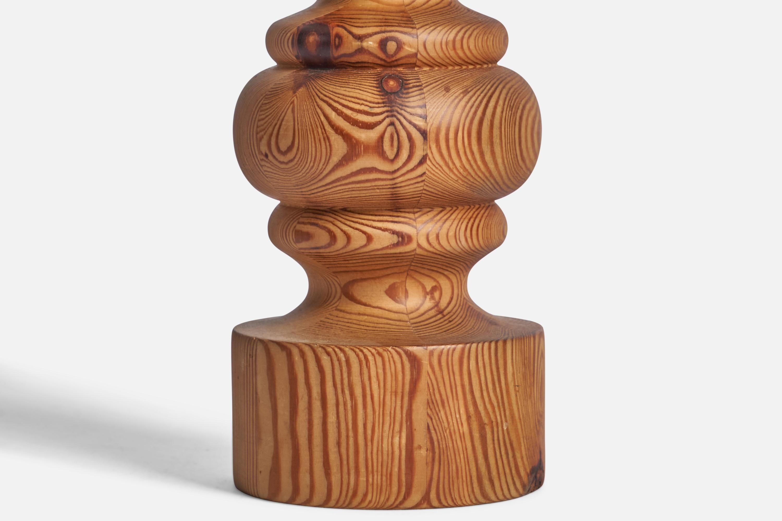 Designer suédois, lampe de bureau, pin, Suède, 1979 Bon état - En vente à High Point, NC