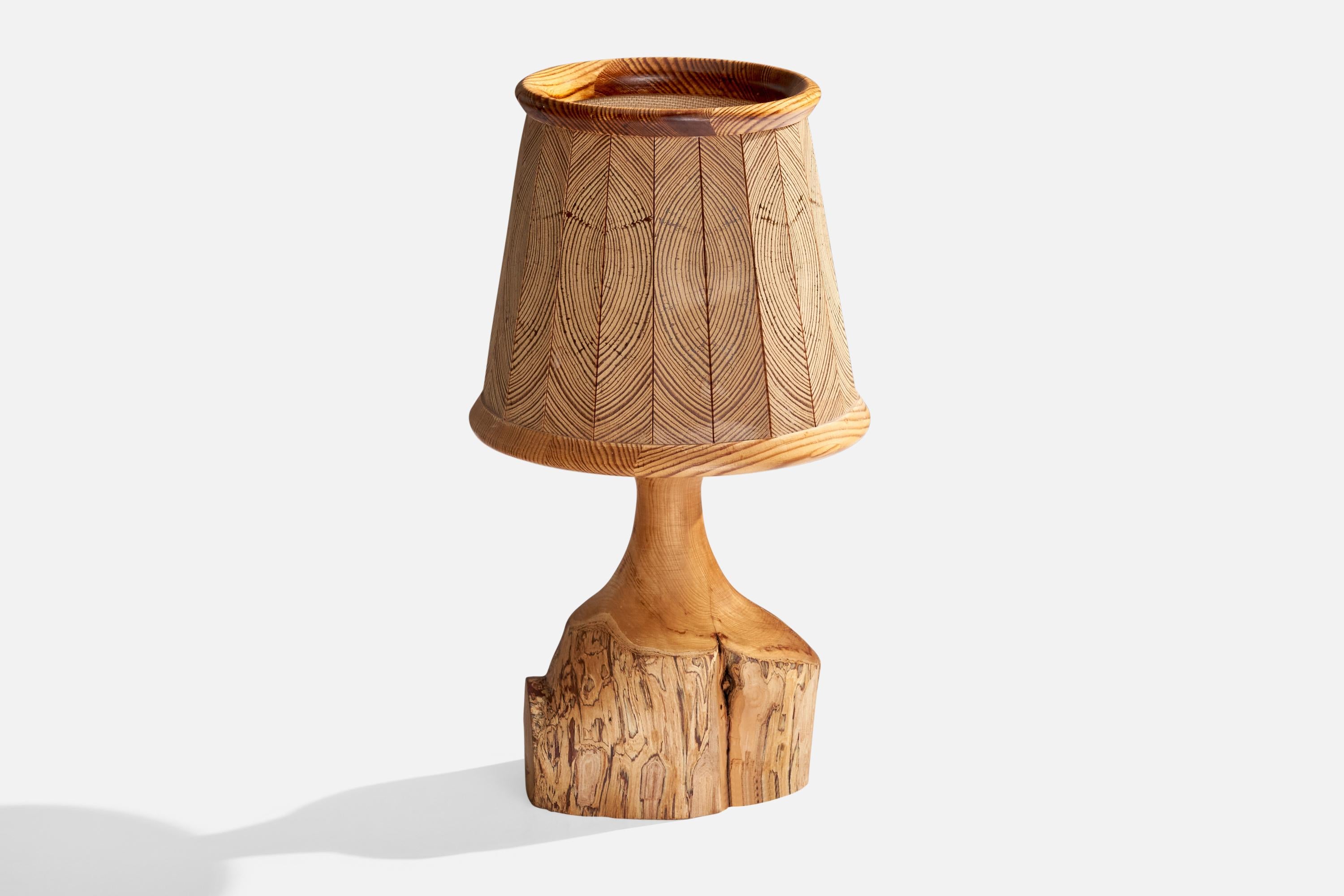 Designer suédois, lampe de bureau, pin, bois, Suède, 1970 en vente 1