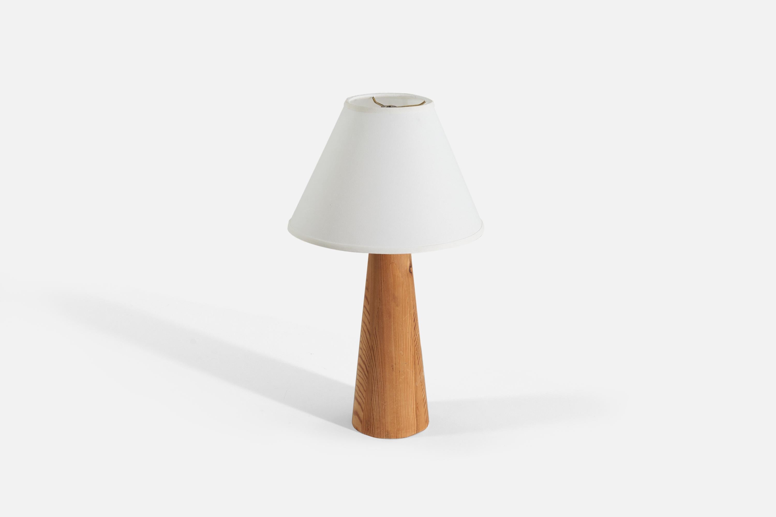 Swedish Designer, Table Lamp, Solid Pine, Sweden, 1960s For Sale 1