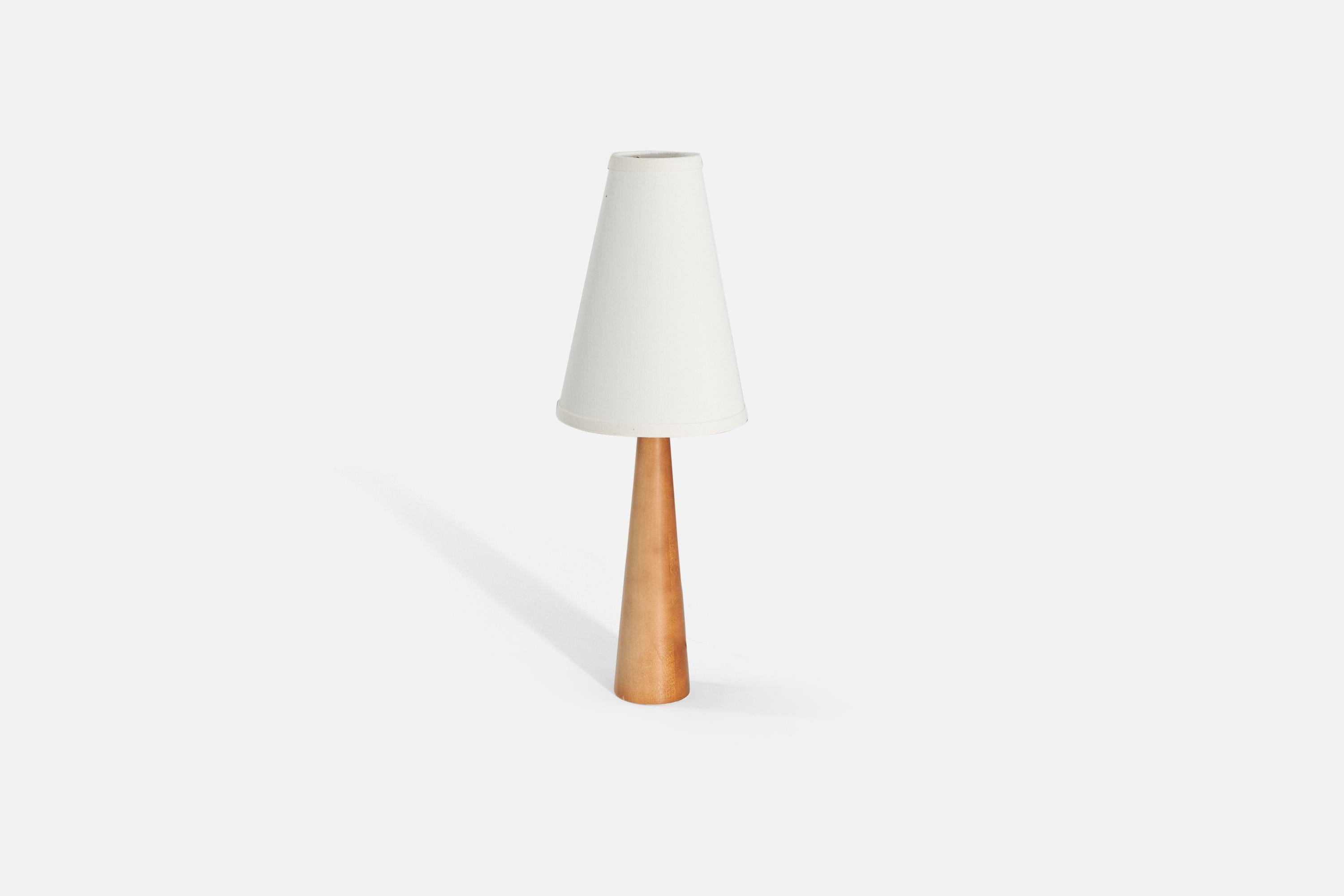 Swedish Designer, Table Lamp, Solid Turned Wood, Sweden, 1970s In Good Condition For Sale In High Point, NC