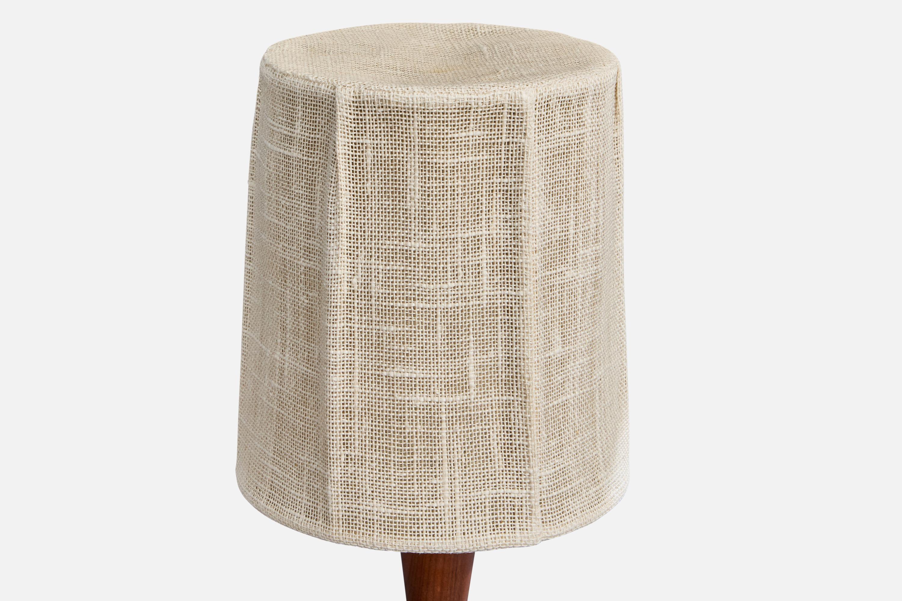 Suédois Designer suédois, lampe de table, teck, tissu, Suède, années 1950 en vente